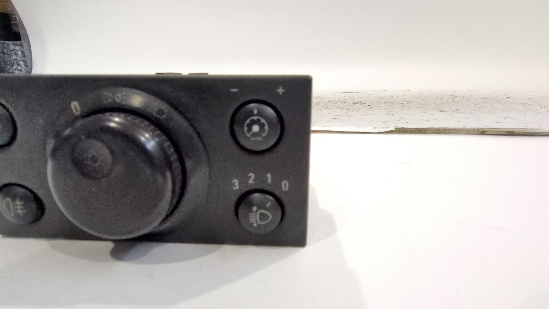 conmutador_de_luces_9185881_lk06060000_opel_vectra_c_z02_2_2_dti_16v_f69