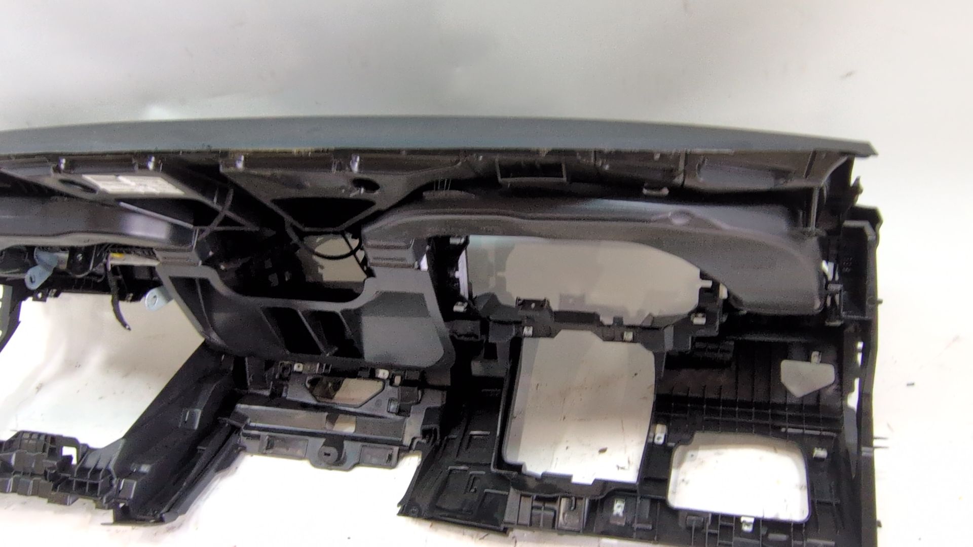 salpicadero_2ga857003a_2ga880204d_2ga_857_003_a_volkswagen_t_roc_a11_d11_2_0_tdi_scr