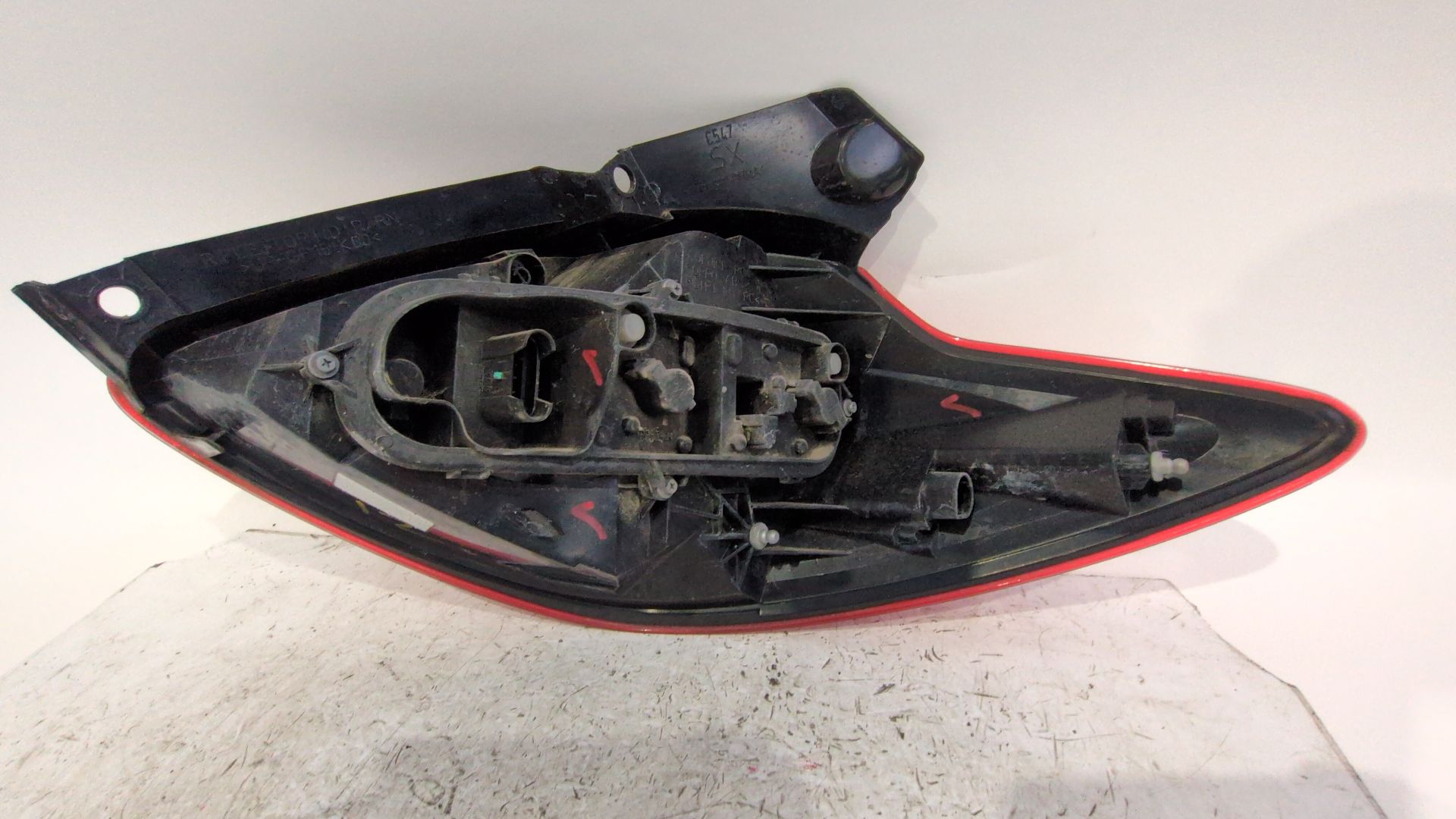 piloto_trasero_izquierdo_exterior_9s5113a603aa_ford_ka_ru8_1_2