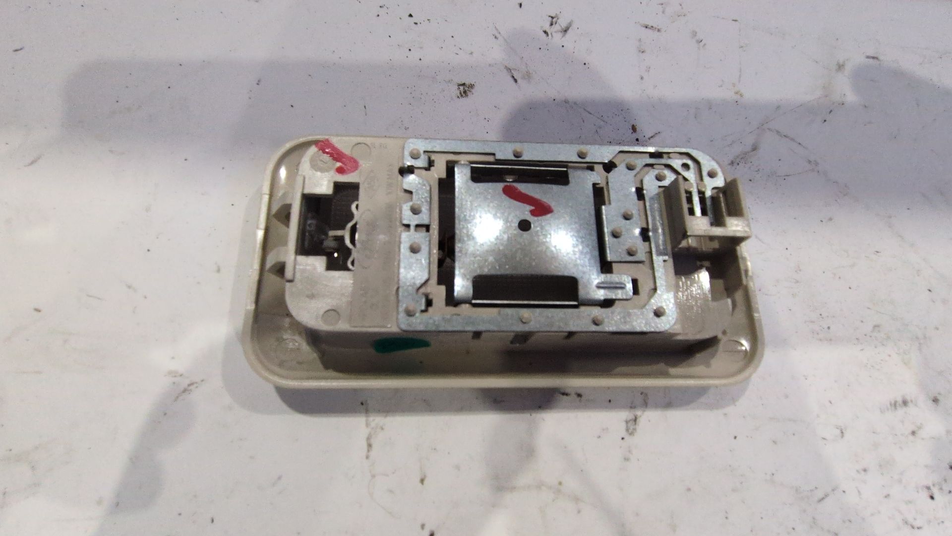 luz_interior_08896405_ford_ka_ru8_1_2