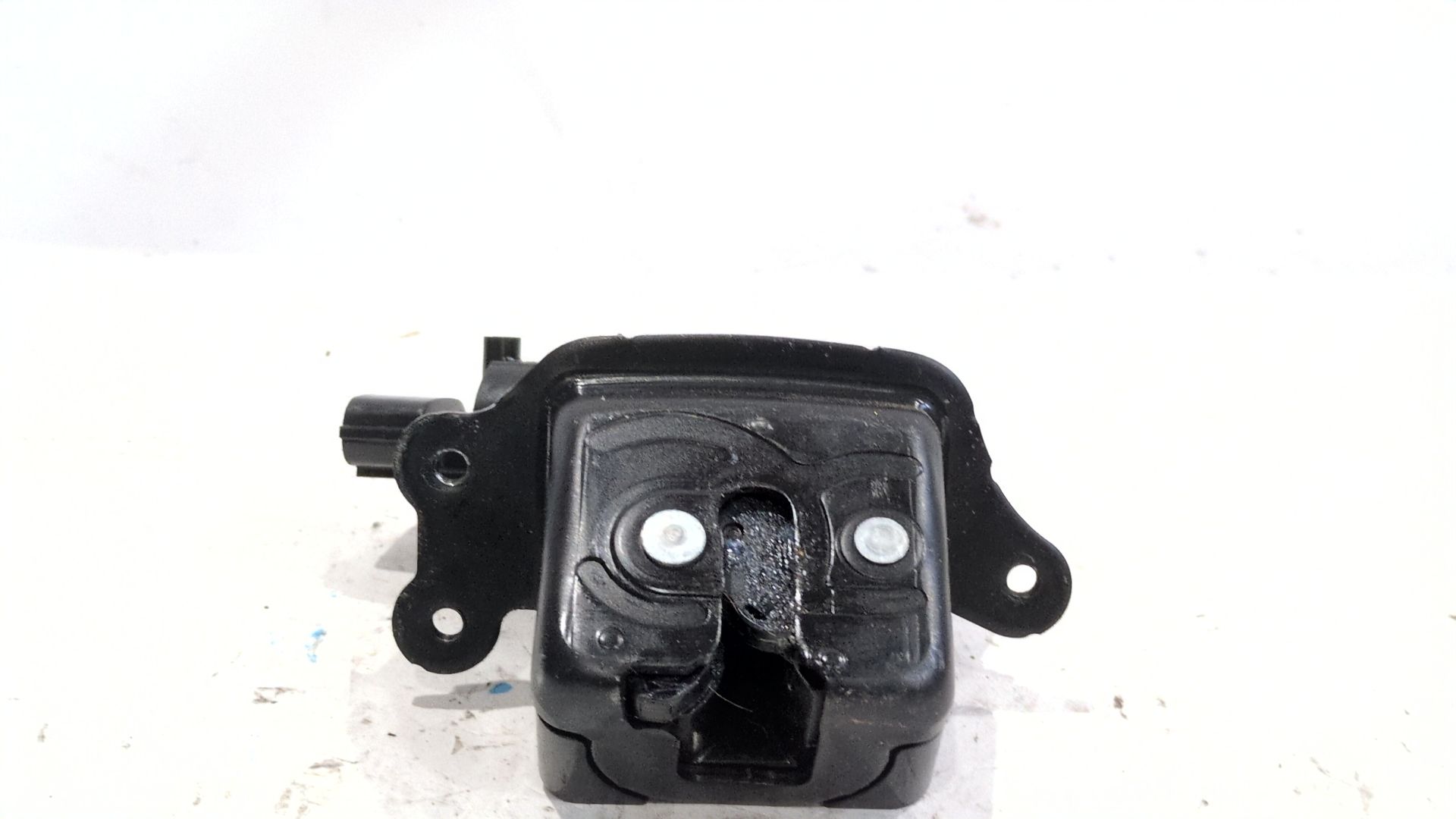 cerradura_maletero_porton_69350f4010_toyota_c_hr_x1_1_8_hybrid_zyx10_zyx11