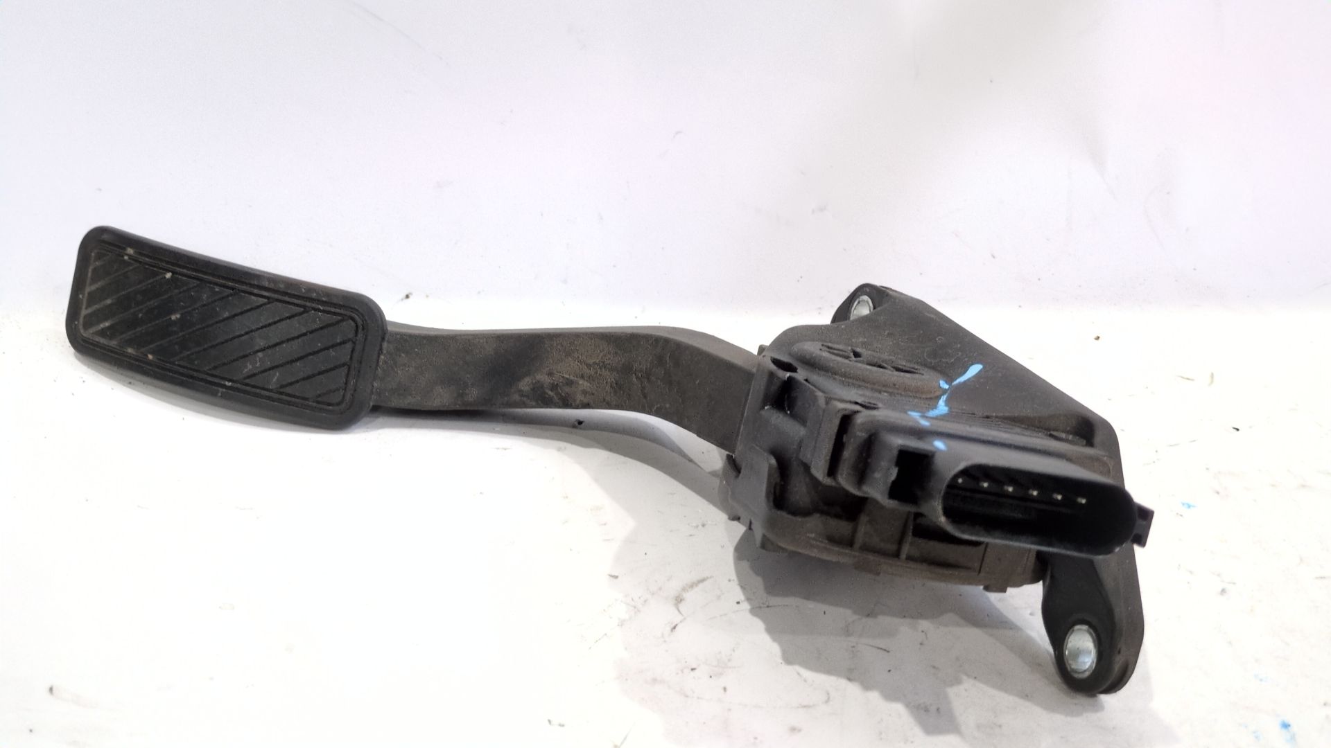 potenciometro_pedal_8v219f836aa_8v21_9f836_aa_ford_fiesta_vi_cb1_ccn_1_4