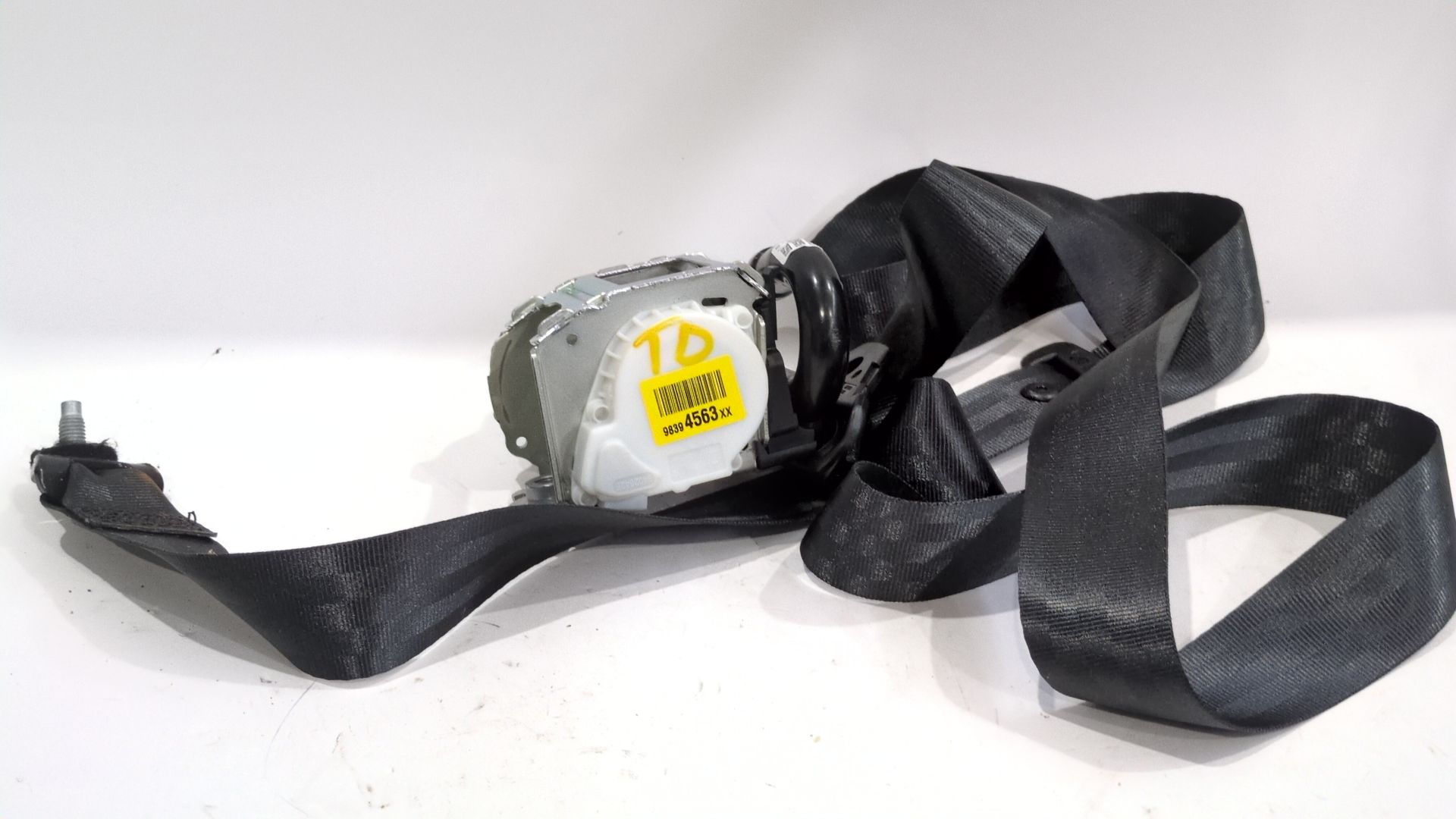 cinturon_seguridad_trasero_derecho_98394563xx_opel_mokka_1_2_76