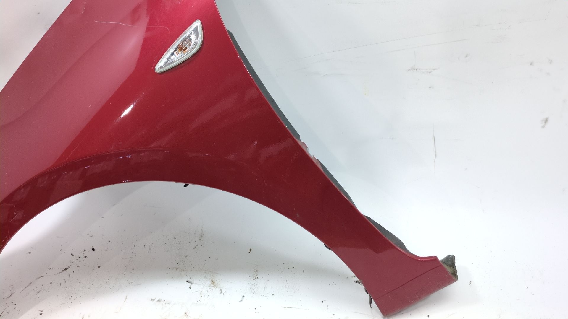 aleta_delantera_izquierda_66311a2030_color_aa9_new_infra_red_kia_cee_d_jd_1_4_mpi