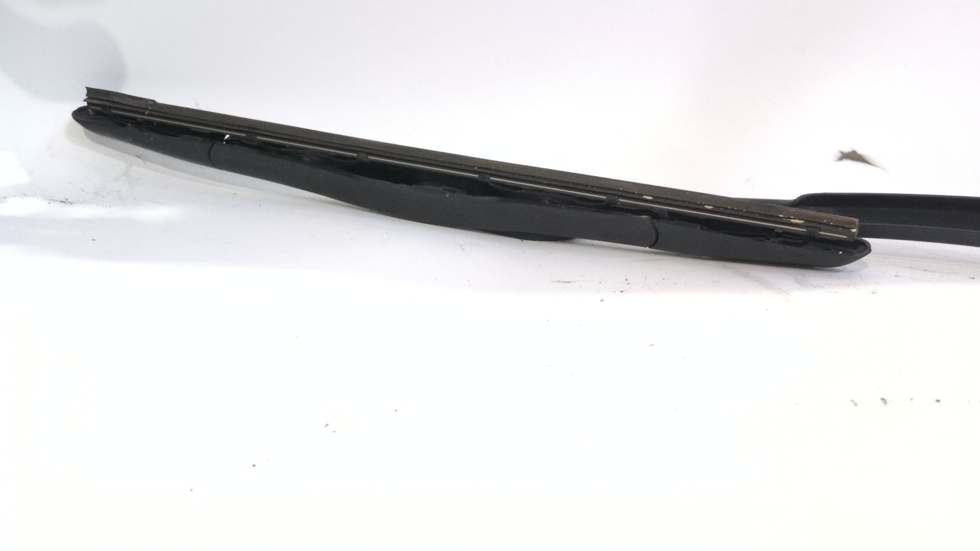 brazo_limpia_delantero_derecho_98320a2000_kia_cee_d_jd_1_4_mpi