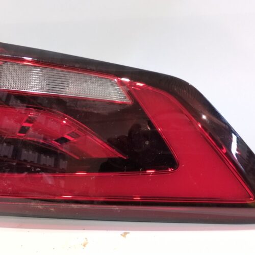 PILOTO TRASERO DERECHO INTERIOR MG MG ZS SUV 1.5 VTI - a31005r0100