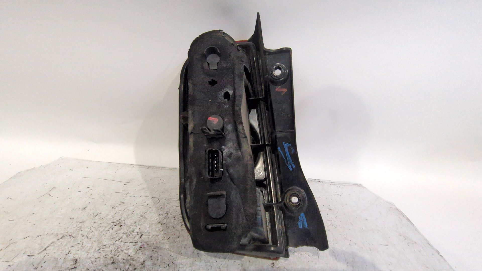 piloto_trasero_derecho_26550ax720_nissan_micra