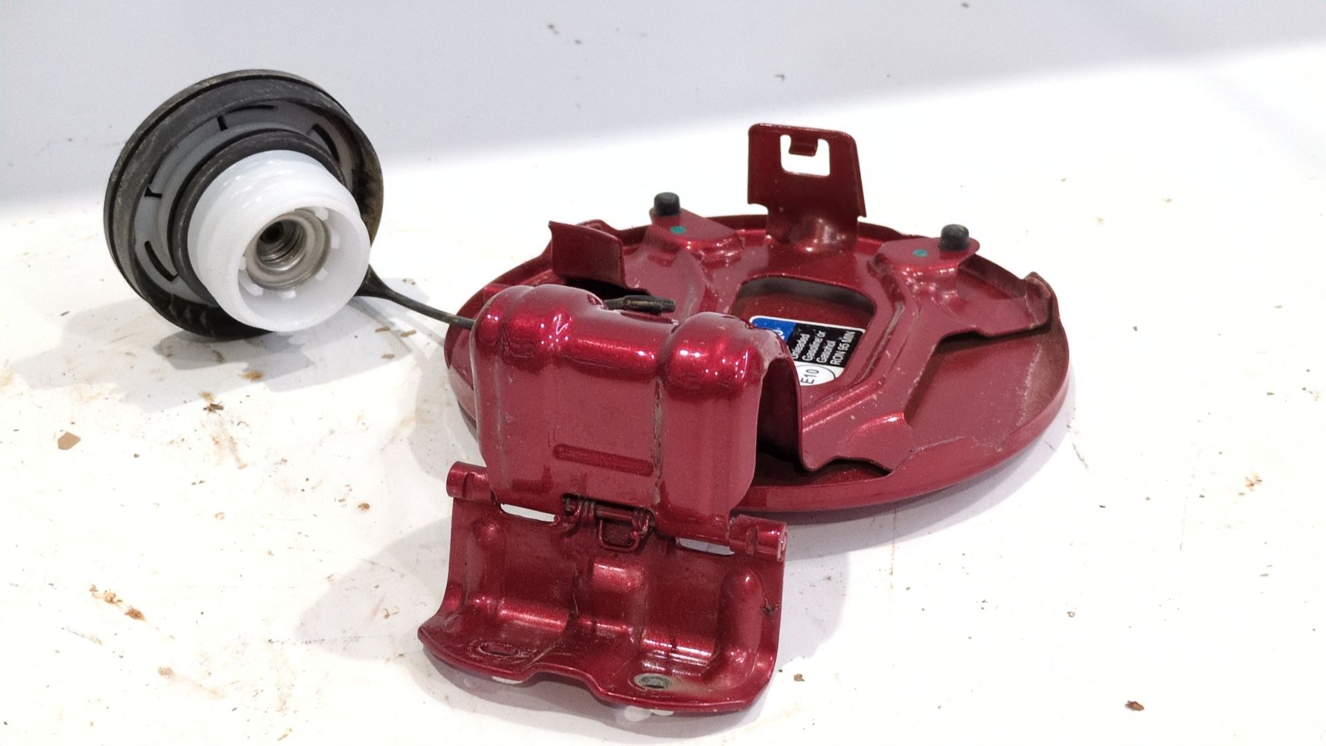 tapa_exterior_combustible_zs1953a0_mg_zs_suv_azs1_1_5_vti