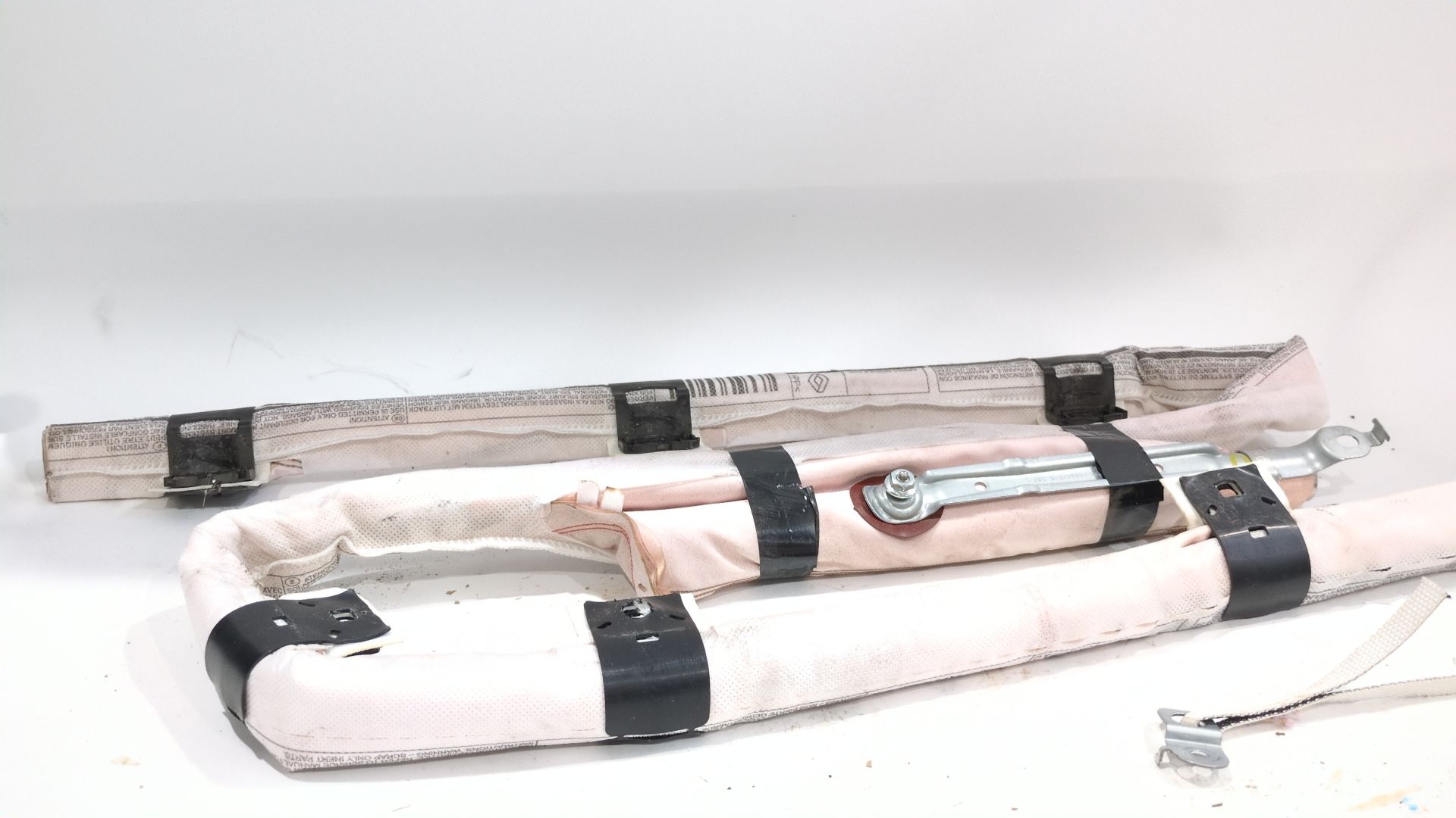 airbag_cortina_delantero_derecho_985p07196r_34322141e_renault_austral_e_tech_200_hybrid