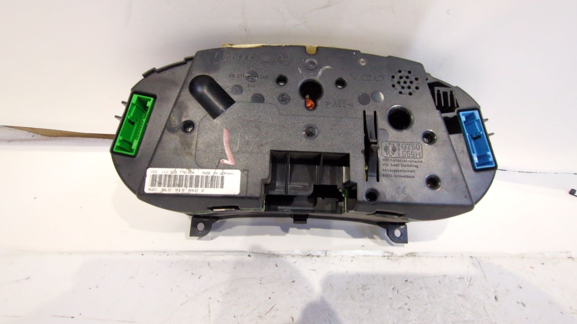 cuadro_instrumentos_8l0919860c_8l0_919_860_c_audi_a3_8p1_1_6