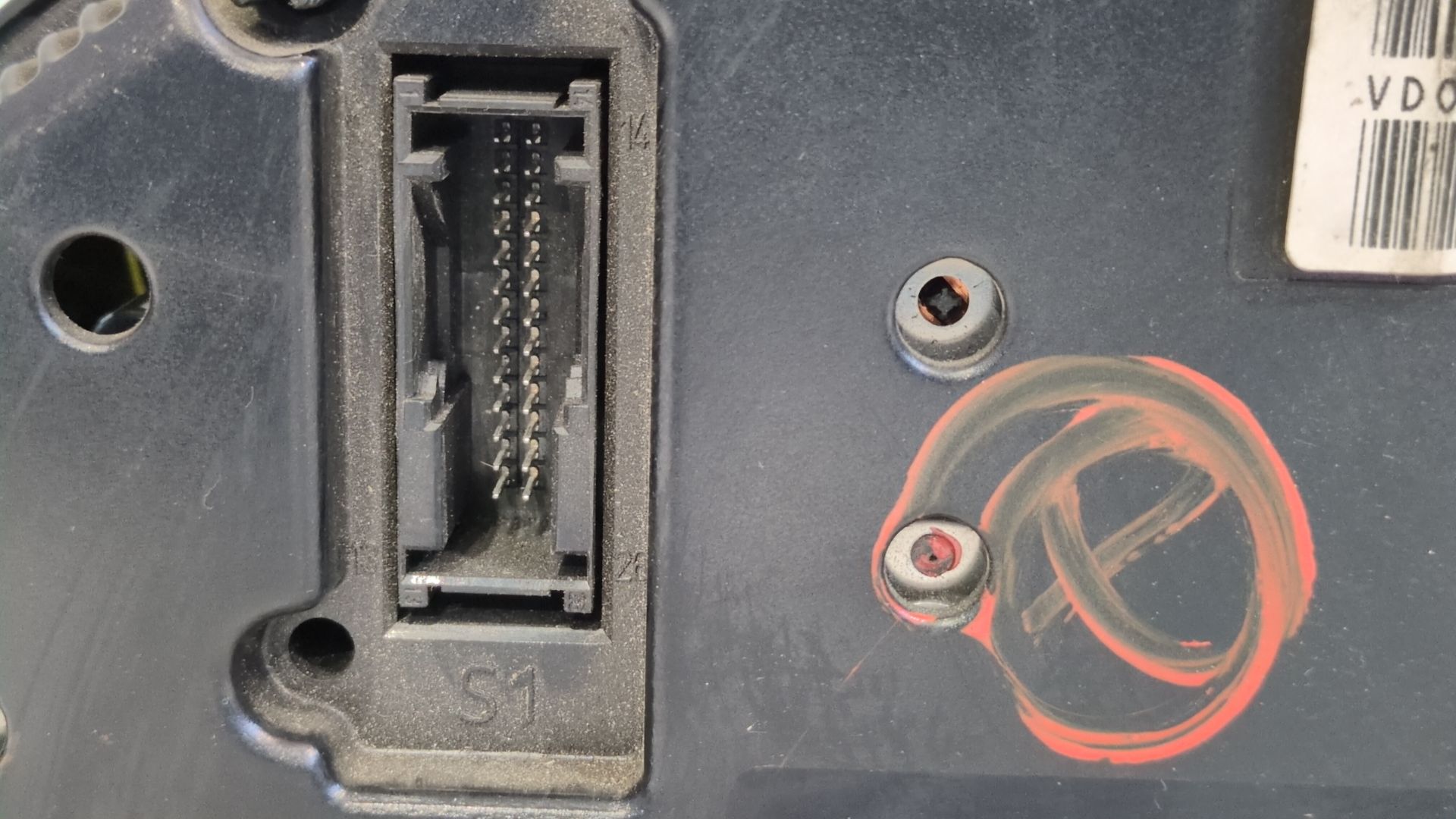 cuadro_instrumentos_6211b375900_bmw_serie_5_e39_ano_1997_vdo_110008735_045_al_de