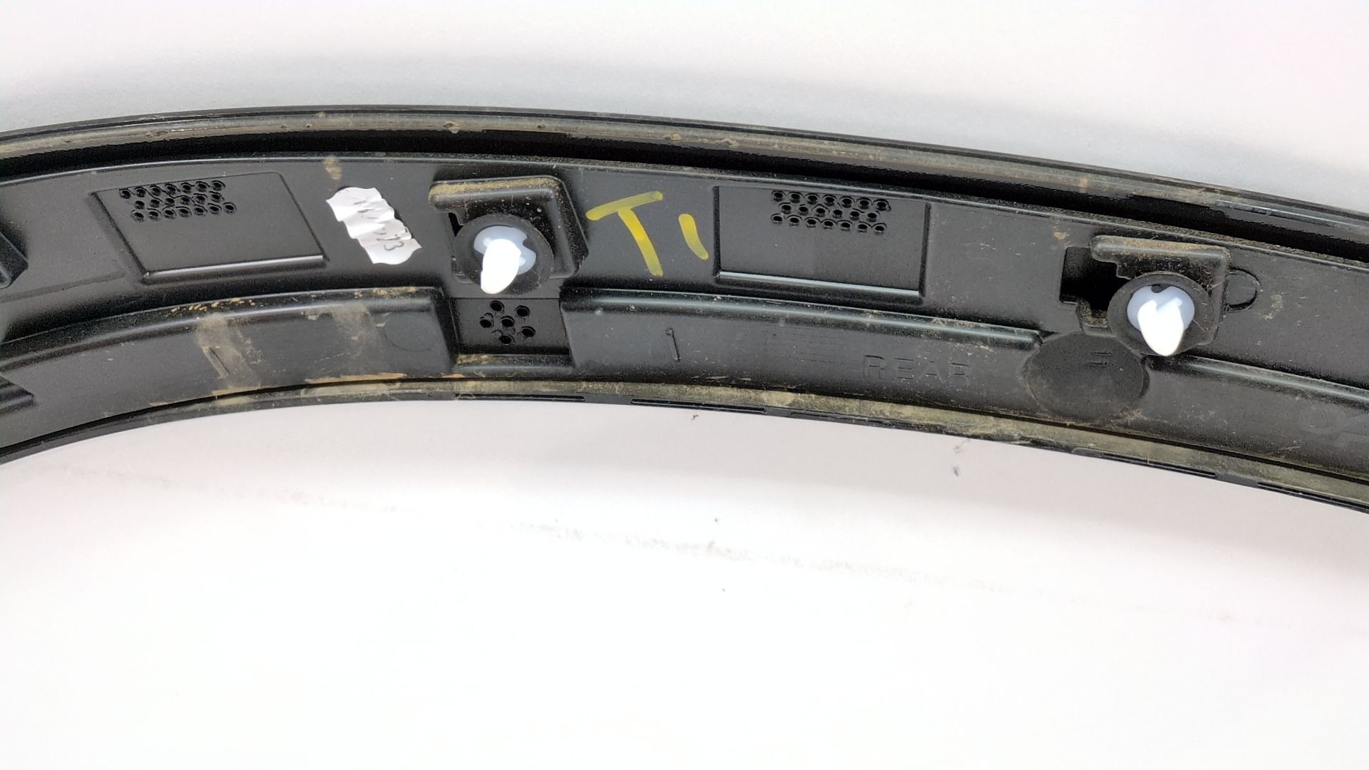 aletin_trasero_izquierdo_788751178r_renault_espace_vi_rhn_e_tech_200_hybrid_146kw_199cv_1199