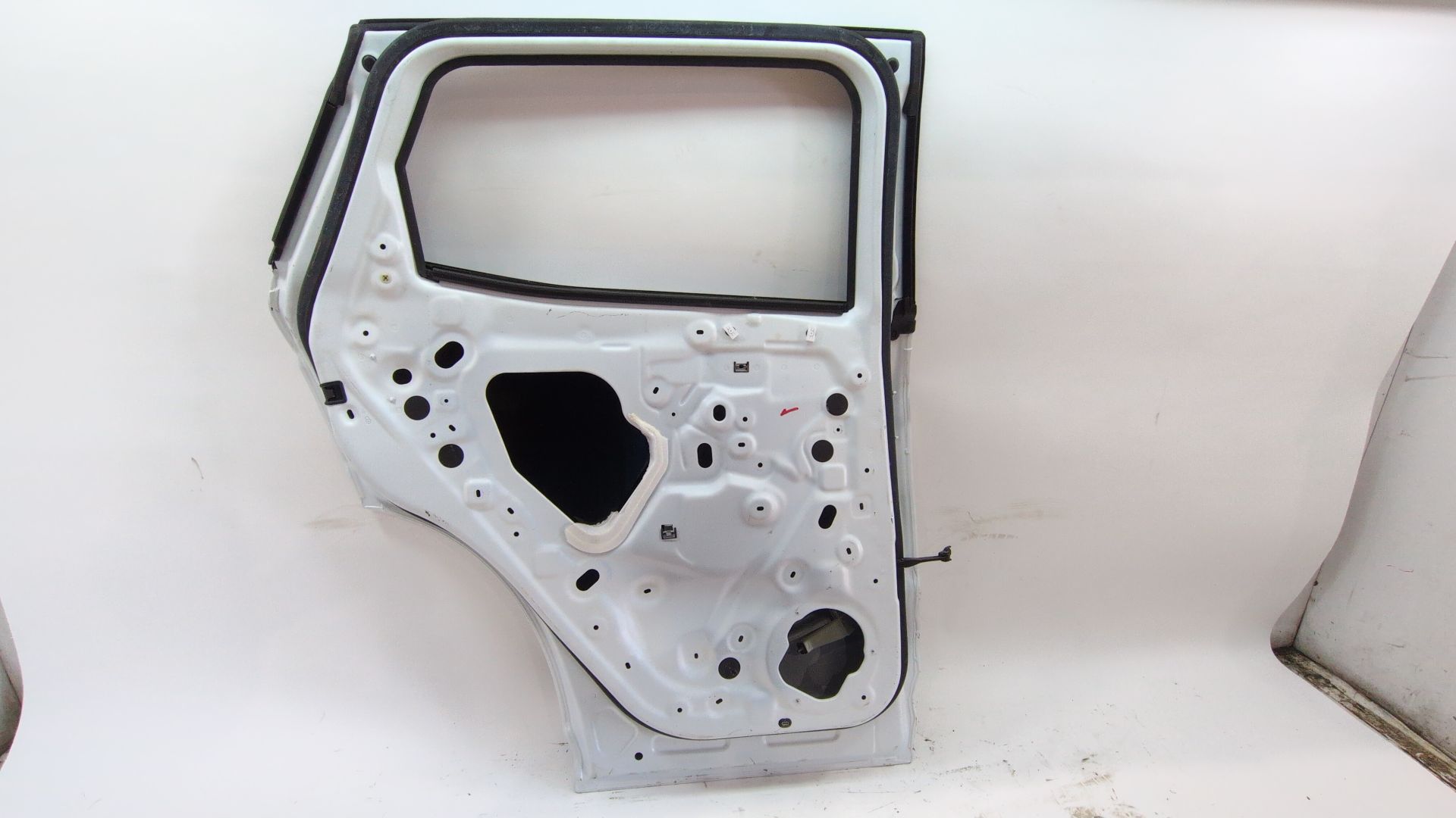 puerta_trasera_izquierda_821010509r_821532003r_renault_austral_e_tech_200_hybrid