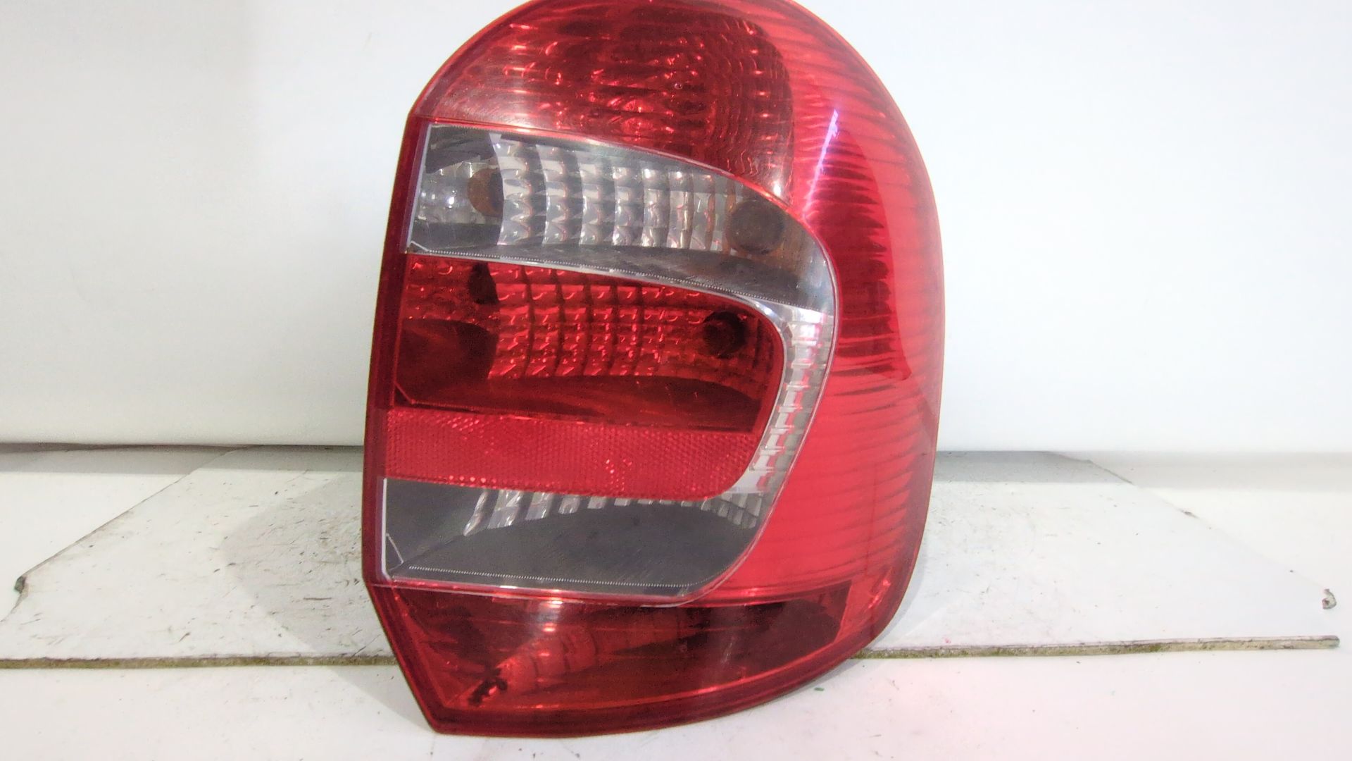 piloto_trasero_derecho_8200658413_renault_modus_grand_modus_f_jp0_1_2_16v_jp0w