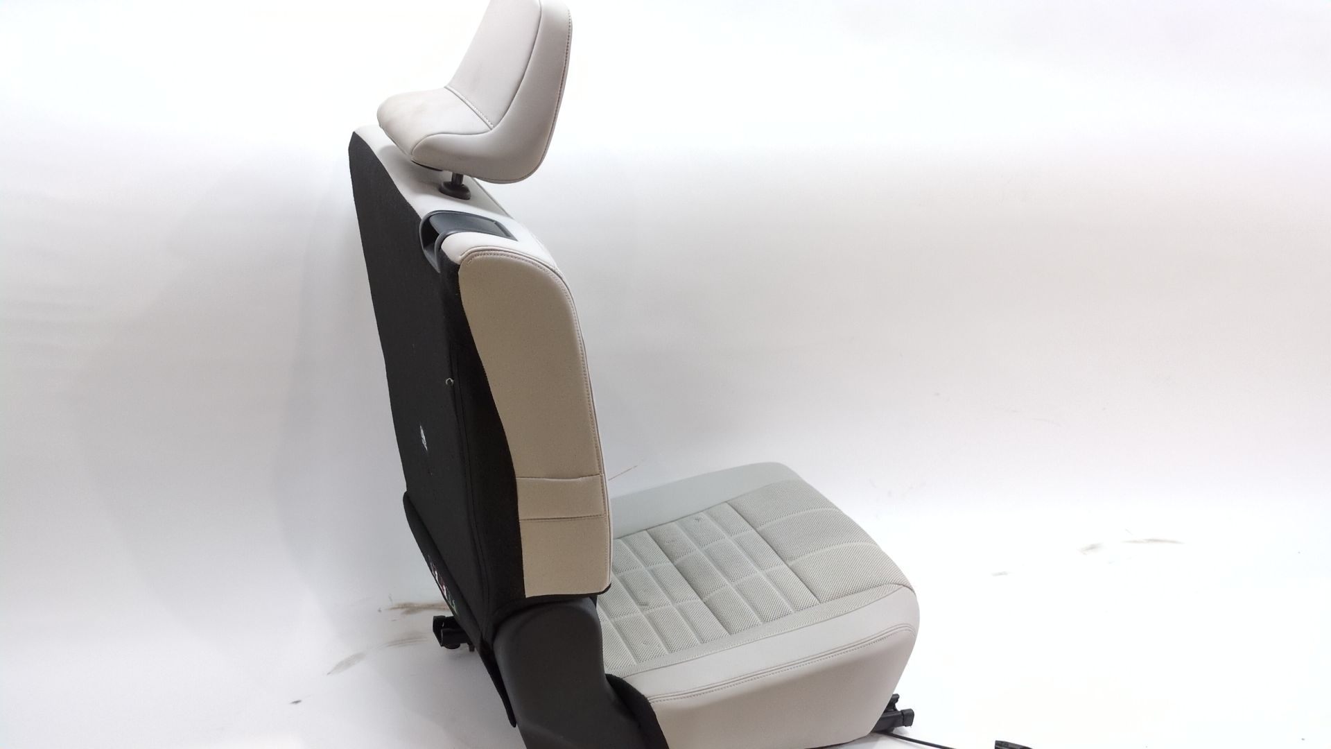 asiento_trasero_derecho_sin_referencia_renault_espace_vi_rhn_e_tech_200_hybrid_146kw_199cv_1199