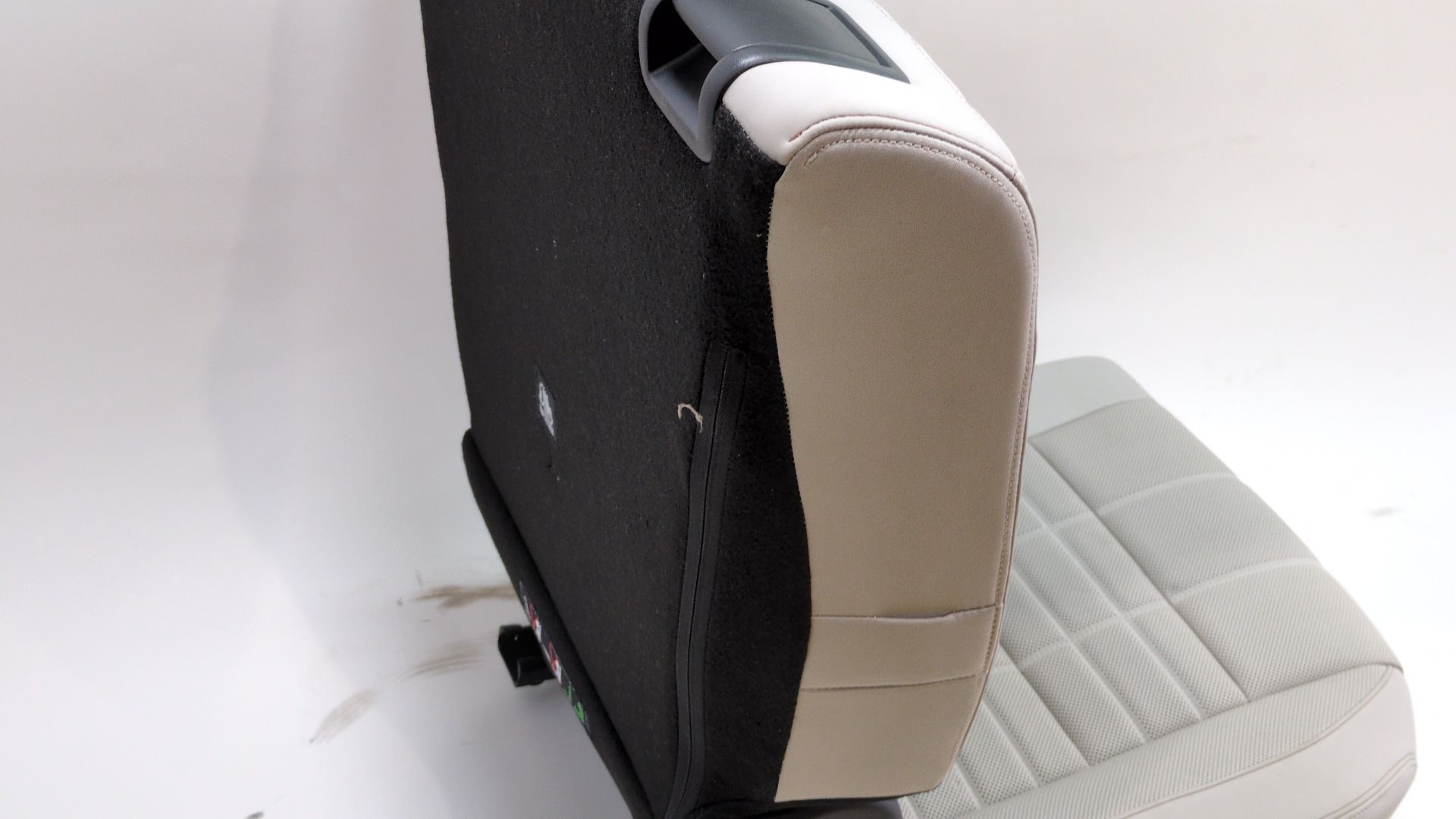 asiento_trasero_derecho_sin_referencia_renault_espace_vi_rhn_e_tech_200_hybrid_146kw_199cv_1199