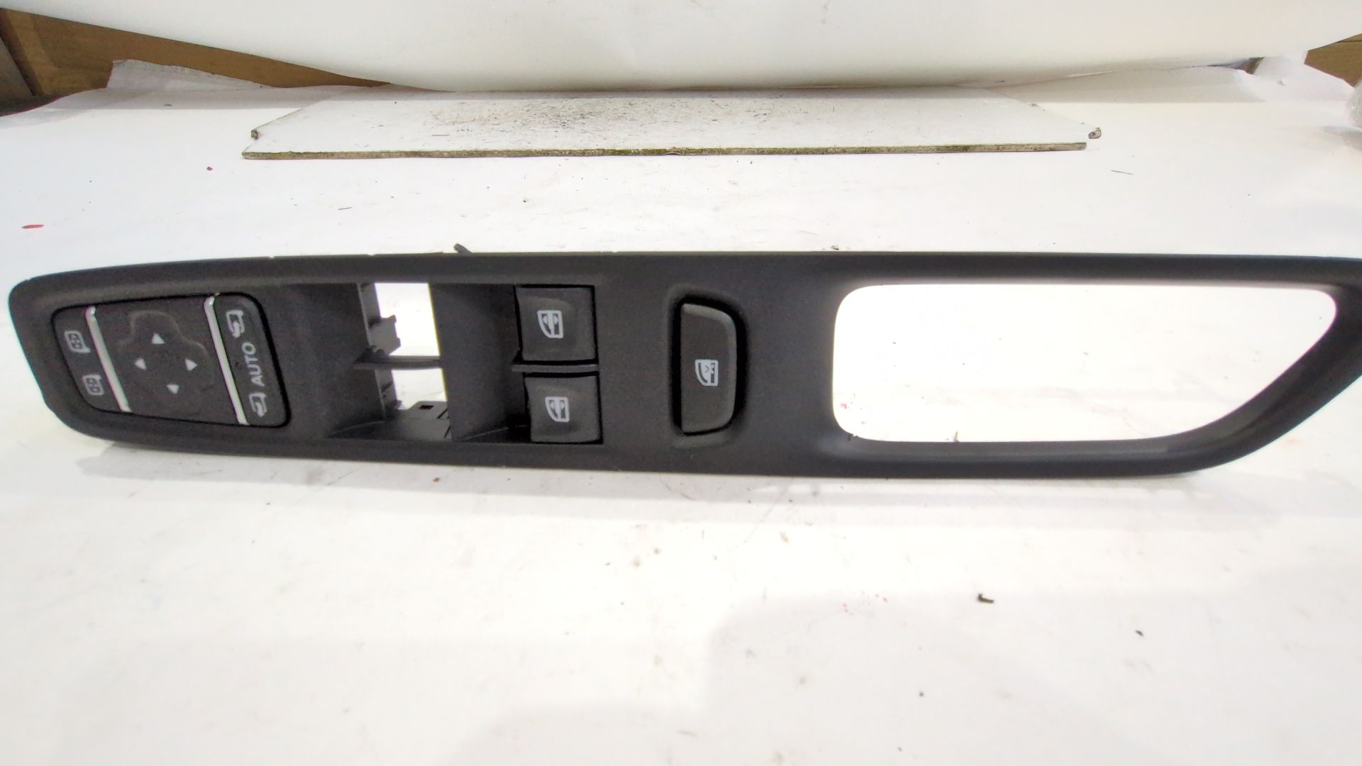 mando_elevalunas_delantero_izquierdo_255702886r_renault_captur_i_al_de