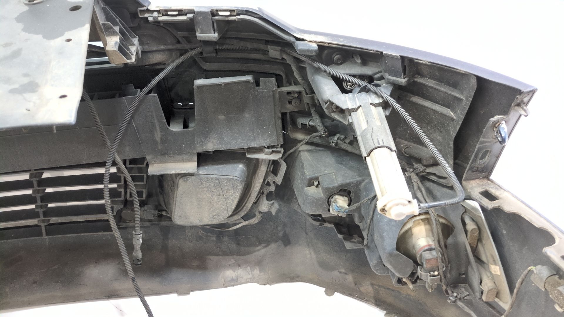 paragolpes_delantero_7401ns_color_de_carroceria_kgn_pintura_bourrasque_7401_ns_citr_n_c5_iii_rd_2_0_hdi_140