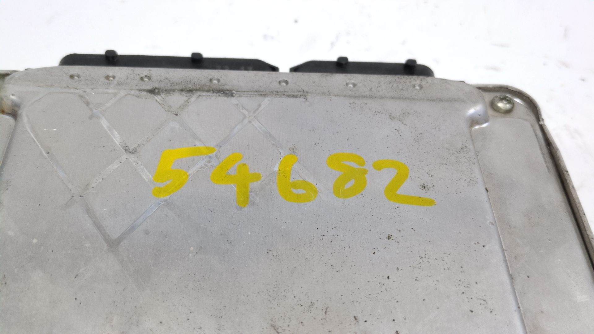 centralita_motor_uce_045906019bm_0281011412_045_906_019_bm_skoda_fabia_i_6y2_1_4_tdi