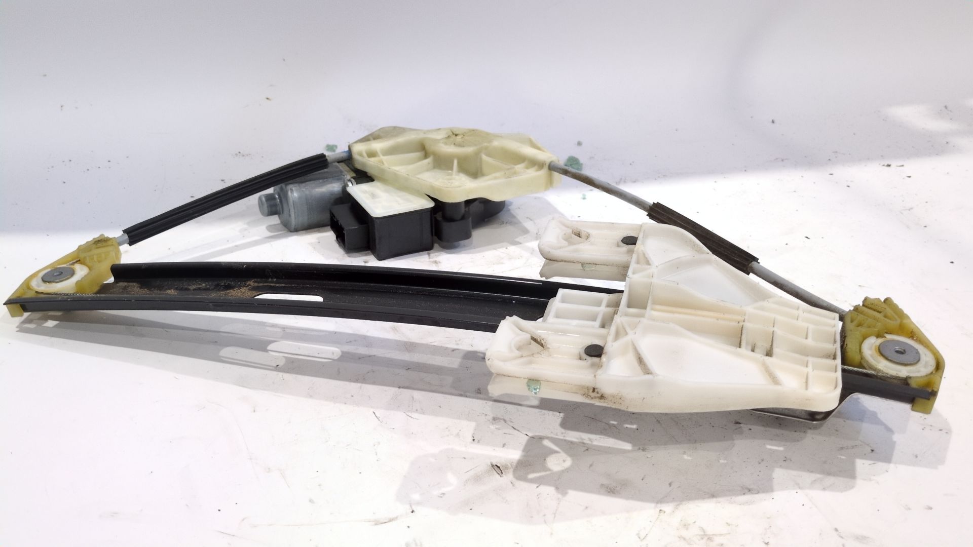 elevalunas_trasero_derecho_5f9839462d_seat_leon_st_5f8_1_6_tdi