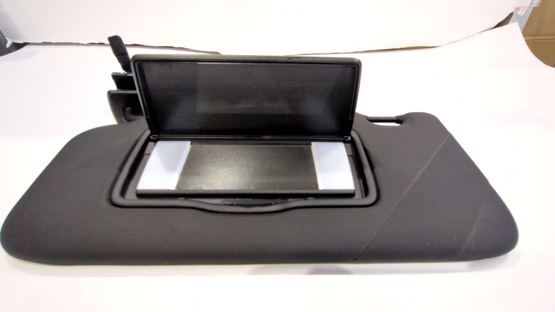 parasol_izquierdo_h1bba04101bh_h1bb_a04101_bh_ford_puma_j2k_cf7_1_0_ecoboost