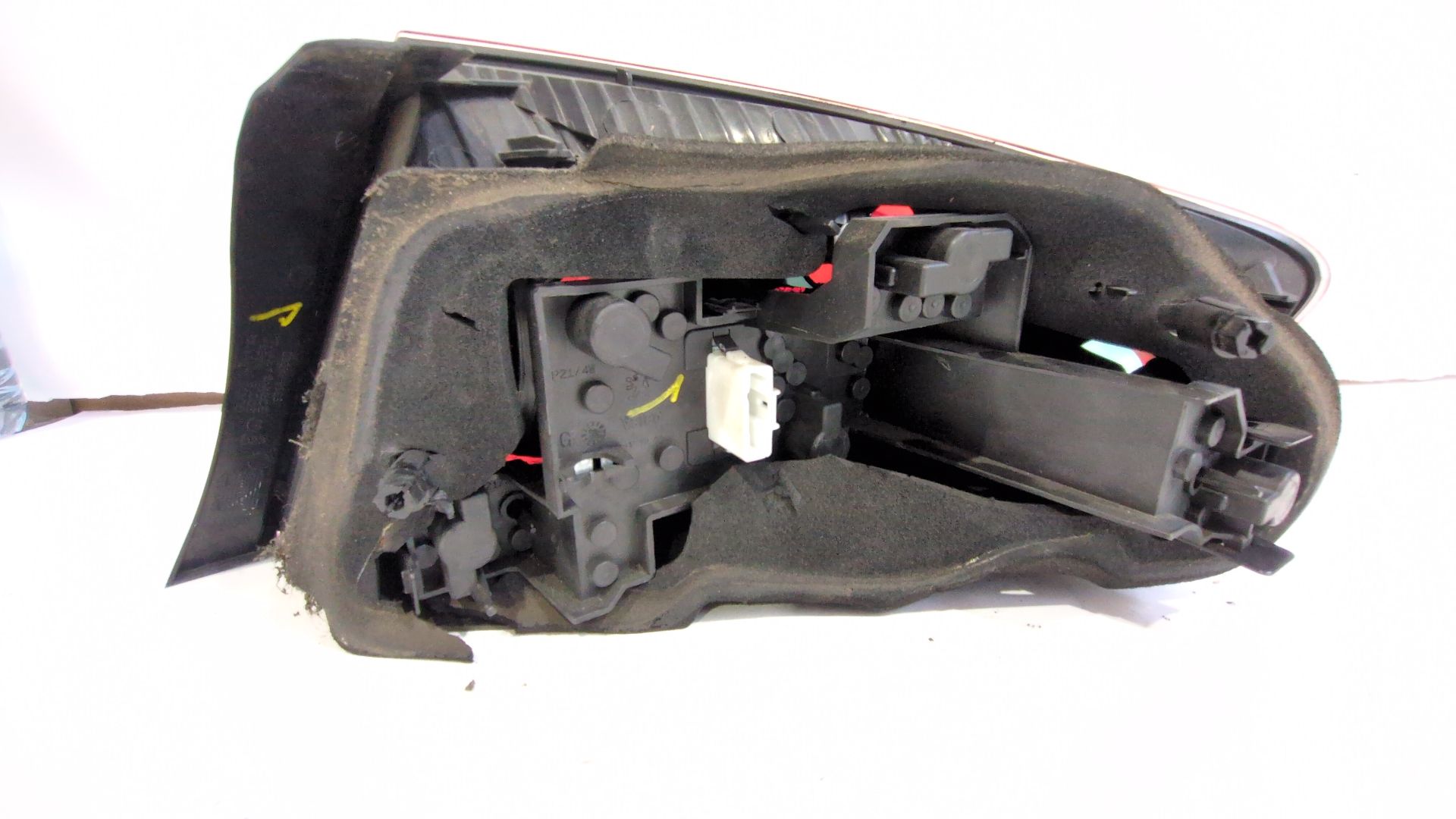 piloto_trasero_izquierdo_6350fq_9656606380_6350_fq_peugeot_407_6d_2_0_hdi_135_6drhrh_6drhre_6drhrg_6drhrj