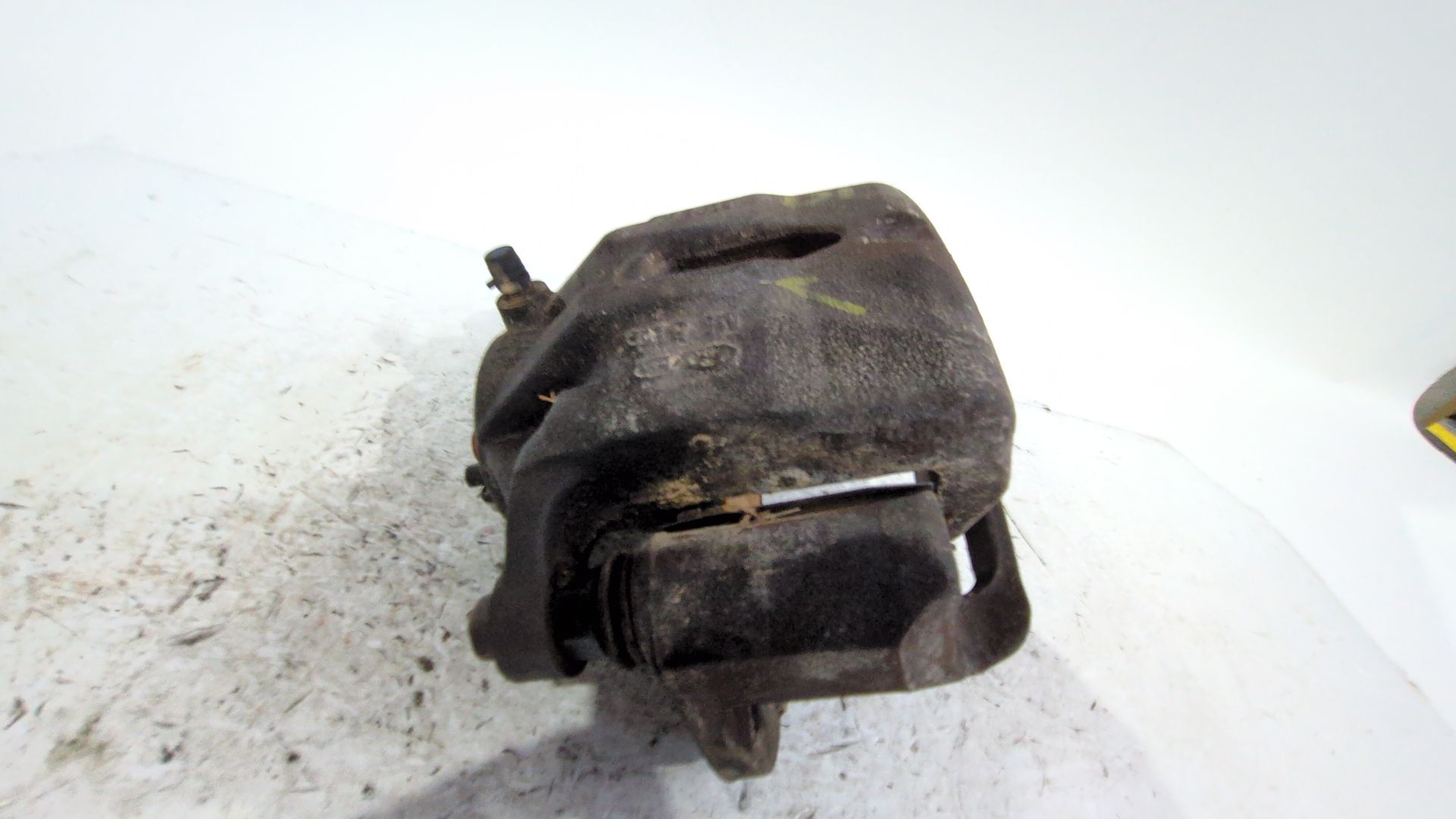 pinza_freno_delantera_izquierda_581102y050_581102y000_hyundai_ix35_lm_el_elh_1_7_crdi