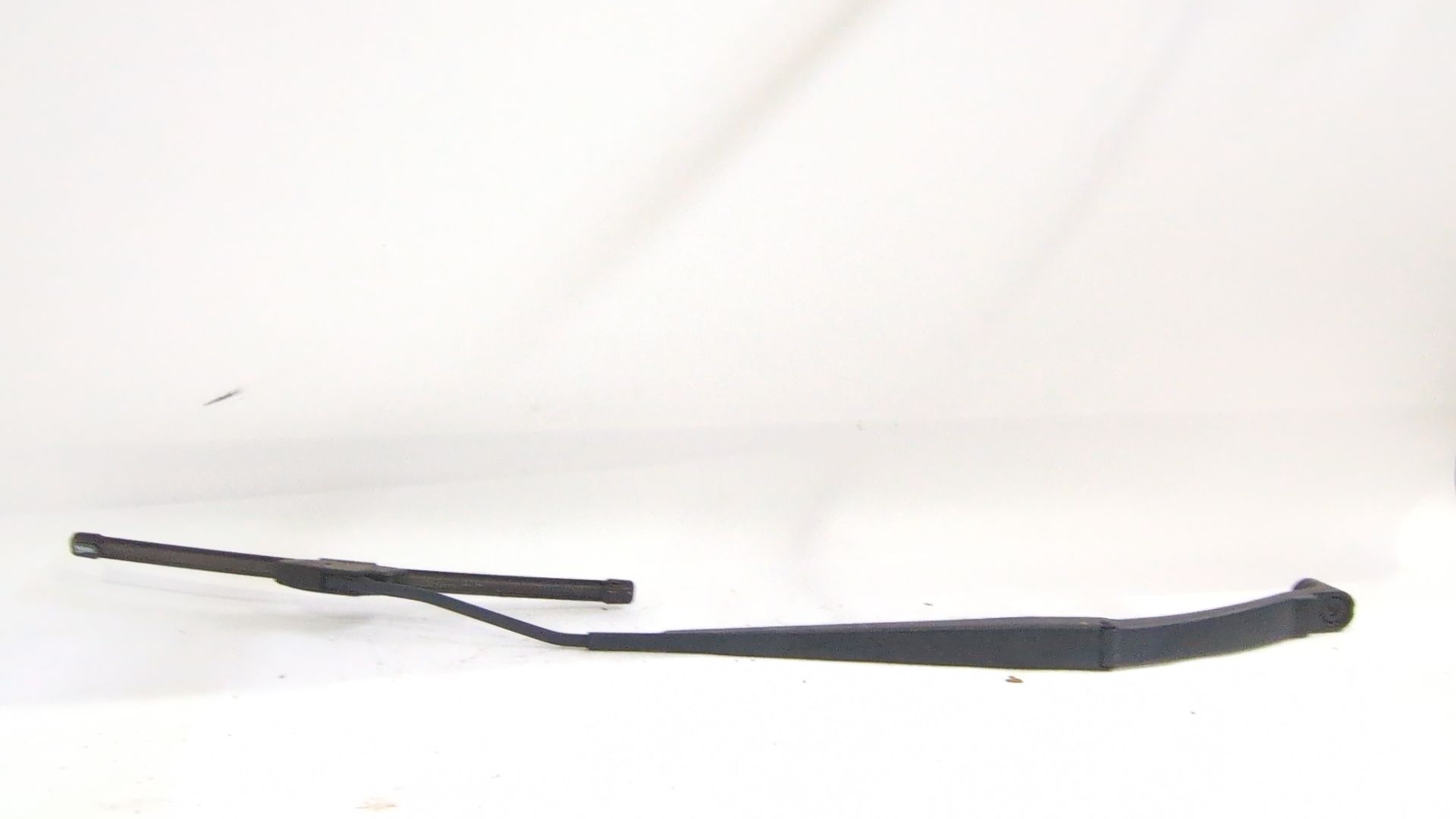 brazo_limpia_delantero_derecho_288864eh0a_nissan_qashqai_ii_j11_j11_1_2_dig_t