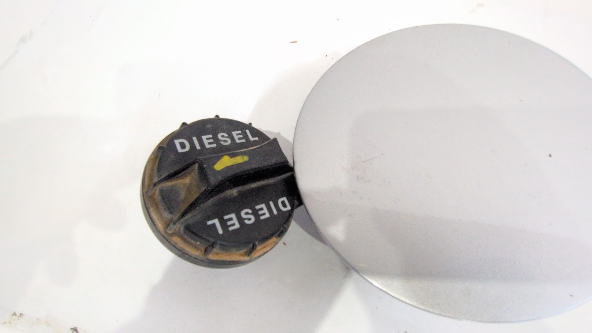 tapa_exterior_combustible_695102y000_hyundai_ix35_lm_el_elh_1_7_crdi