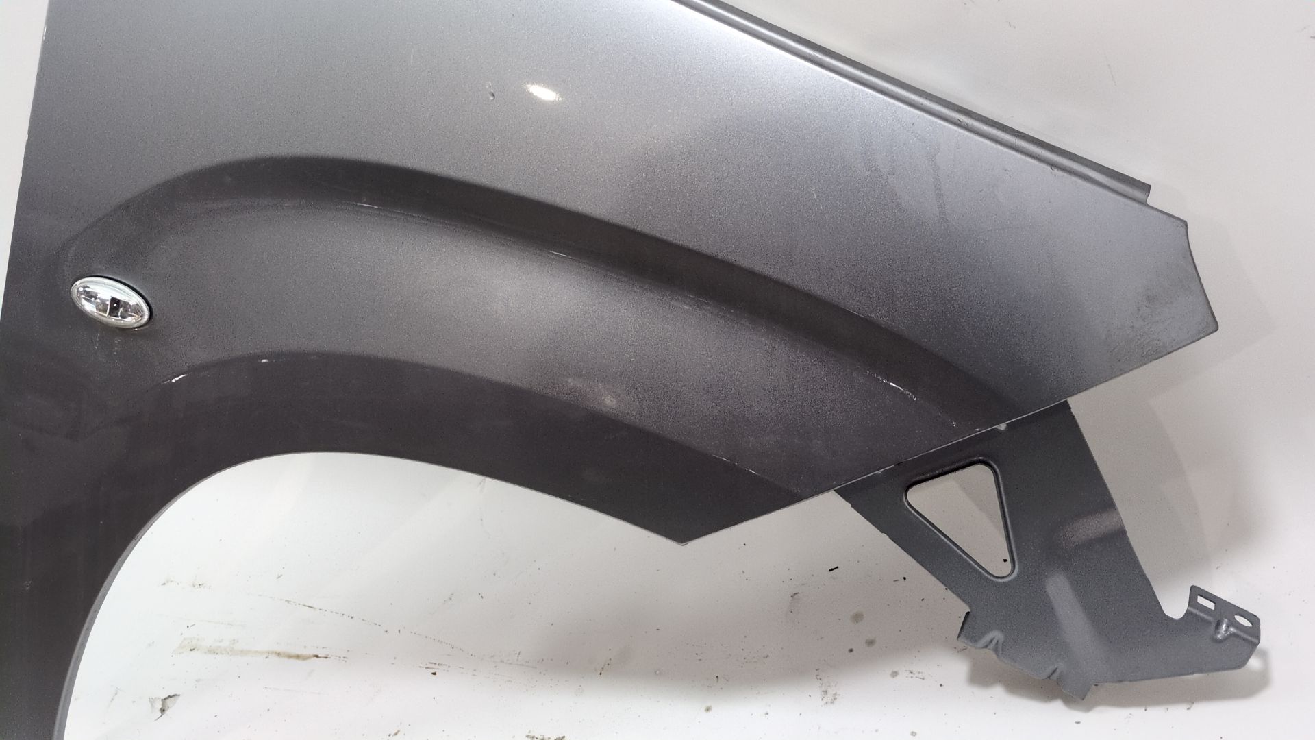 aleta_delantera_derecha_9816482380_color_de_carroceria_kca_pintura_gris_artense_98_164_823_80_citr_n_berlingo_er_ec_e_berlingo