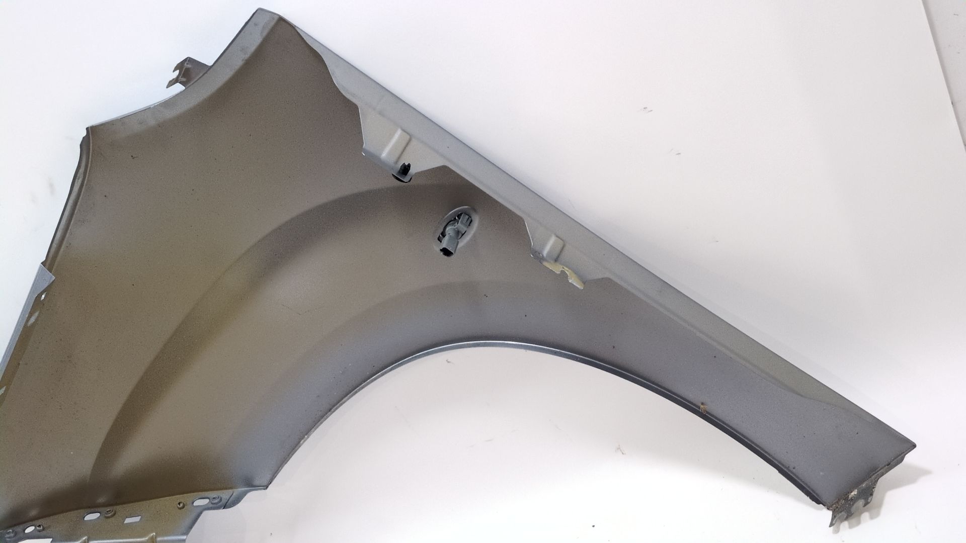 aleta_delantera_derecha_9816482380_color_de_carroceria_kca_pintura_gris_artense_98_164_823_80_citr_n_berlingo_er_ec_e_berlingo