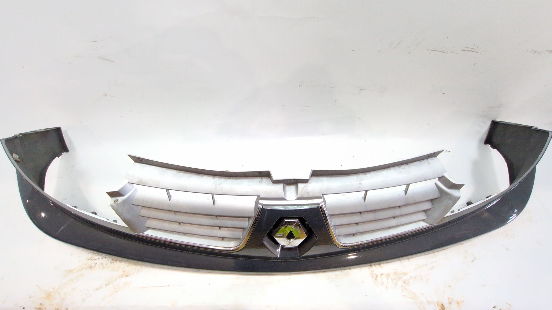 rejilla_delantera_7701477202_renault_trafic_ii_autobus_jl_2_0_dci_115