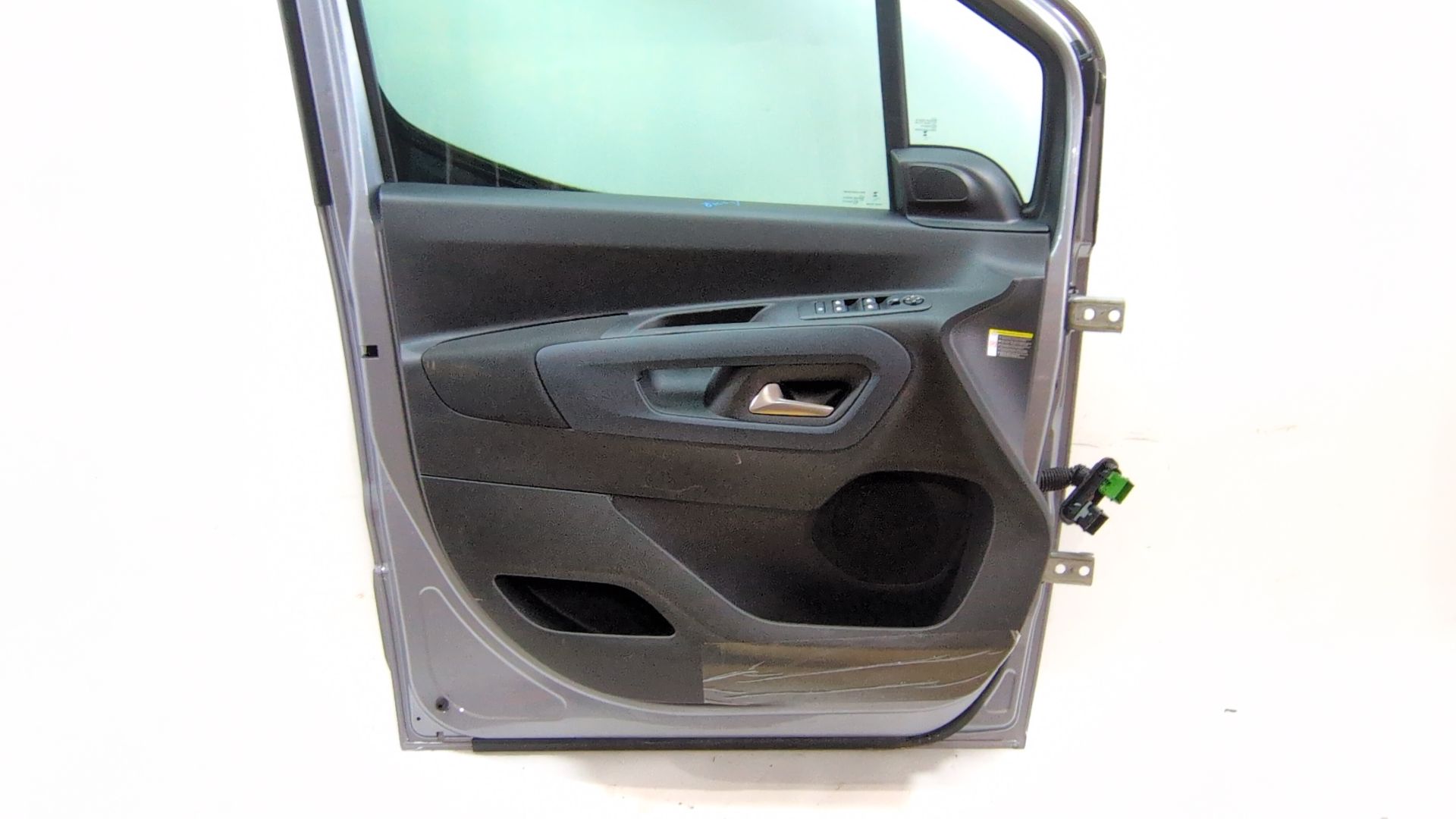 puerta_delantera_izquierda_9843490180_color_de_carroceria_kca_pintura_gris_artense_98_434_901_80_citr_n_berlingo_er_ec_e_berling