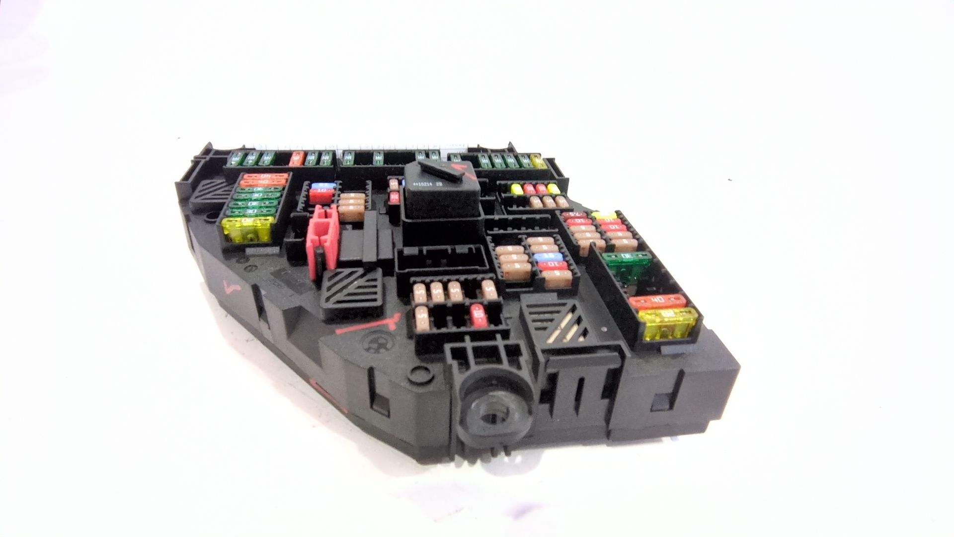 caja_reles_fusibles_9210857_02_bmw_5_gran_turismo_f07_535_i