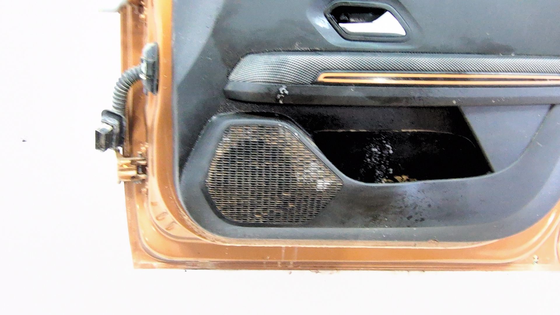 puerta_delantera_derecha_801003355r_color_carroceria_teepy_orange_atacama_dacia_sandero_iii_1_0_tce_90_eco_g