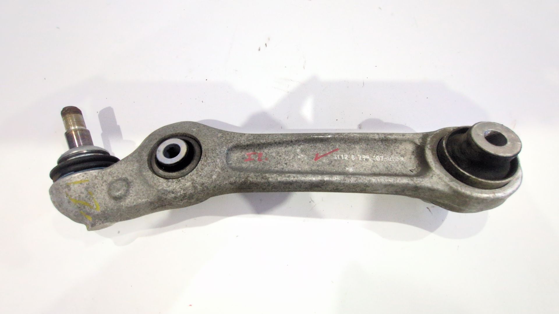 brazo_suspension_inferior_delantero_izquierdo_32126798107_3212_6_798_107_bmw_5_gran_turismo_f07_535_i