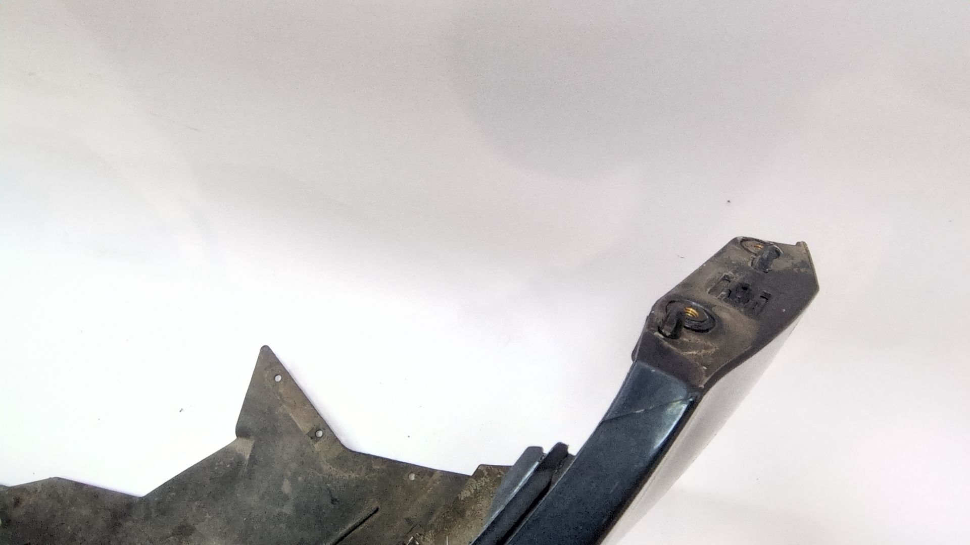 paragolpes_delantero_7s7117757baxwaa_pintura_exterior_gris_zinc_7s71_17757_baxwaa_ford_mondeo_iv_ba7_1_8_tdci