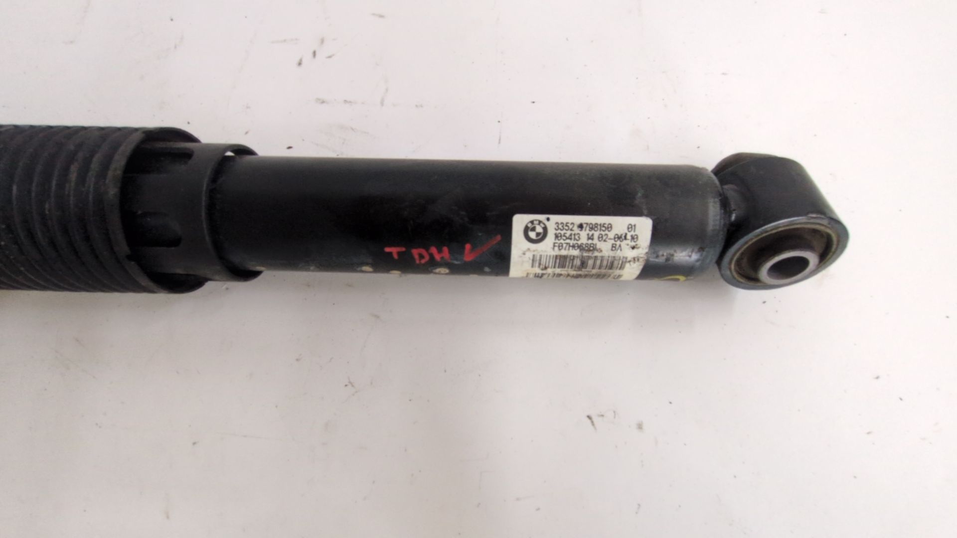 amortiguador_trasero_derecho_33526798150_3352_6798150_bmw_5_gran_turismo_f07_535_i