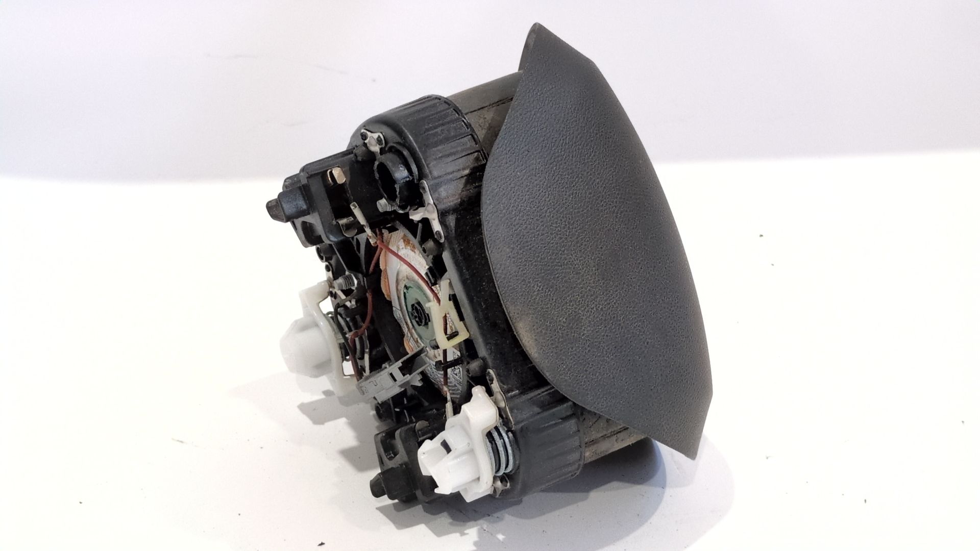 airbag_delantero_izquierdo_39027701_opel_corsa_e_x15_1_4_08_68