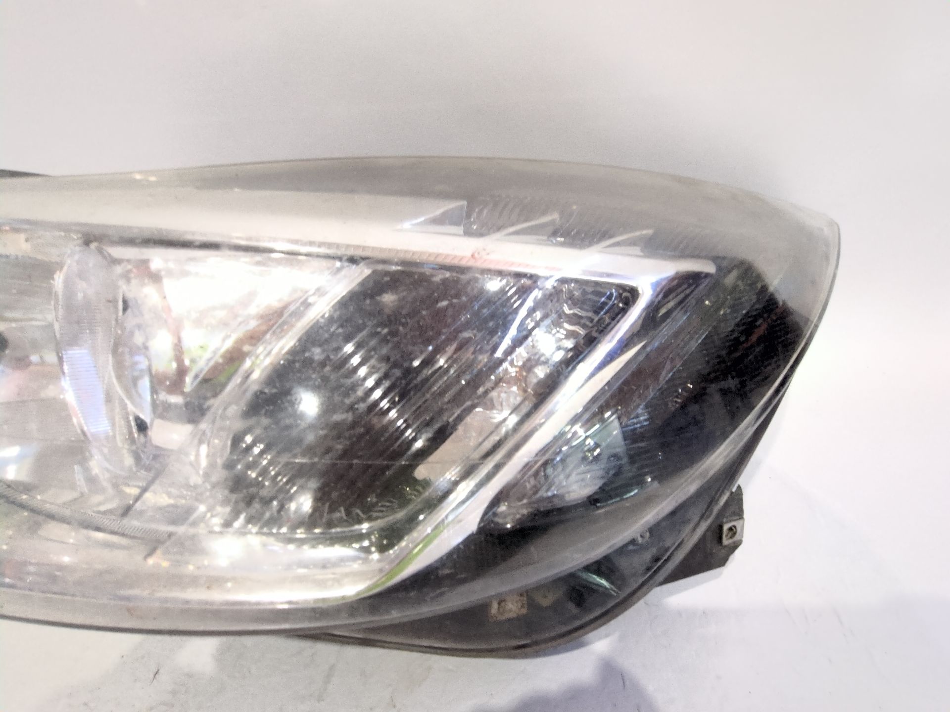 faro_izquierdo_xenon_22831928_1zt00963101_22831928lh_opel_insignia_a_sedan_g09_2_0_cdti_69