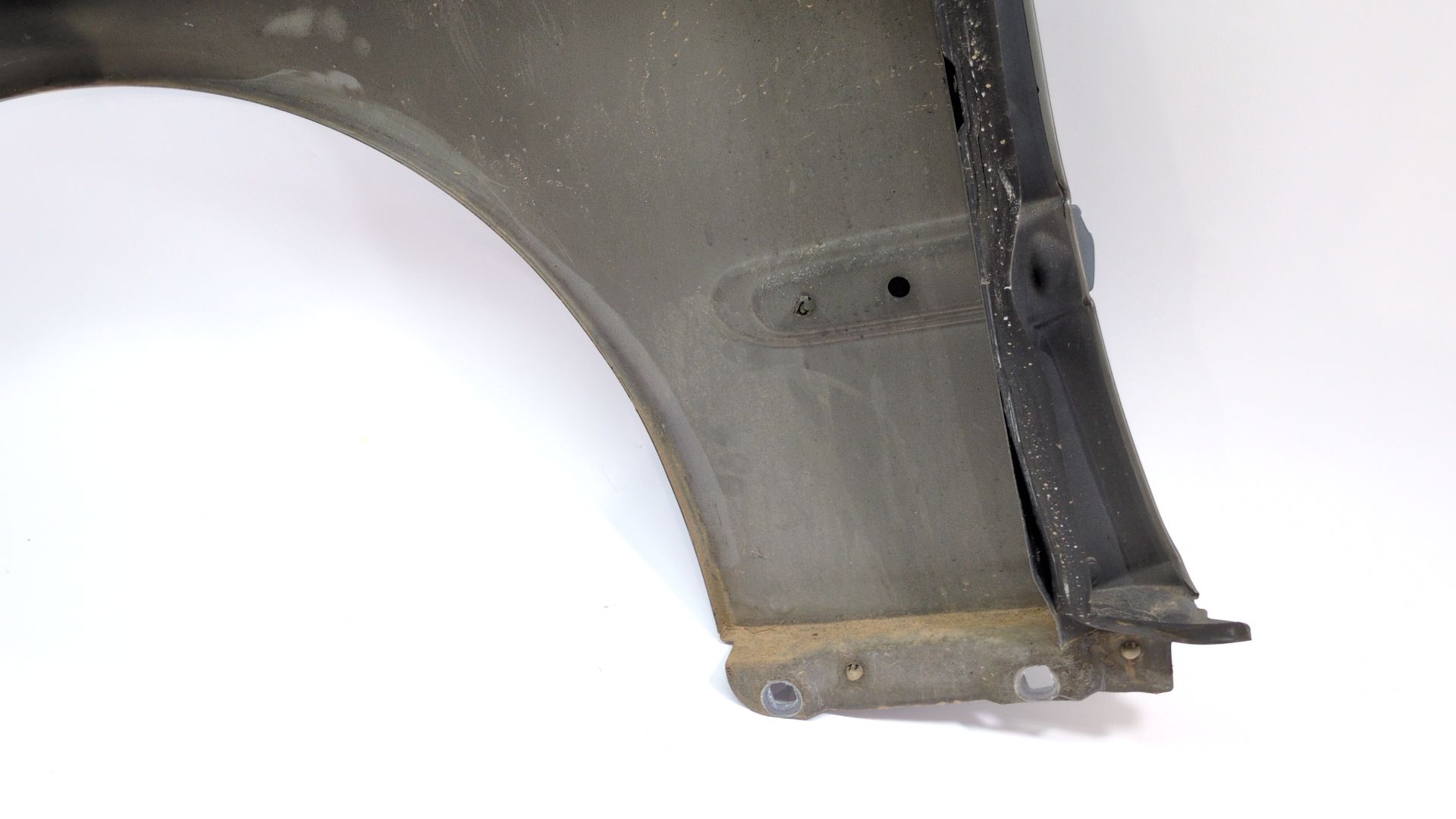 aleta_delantera_derecha_a2038800218_n_de_pintura_747_gris_perlita_pintura_metalizada_a_203_880_02_18_mercedes_benz_clase_c_w203