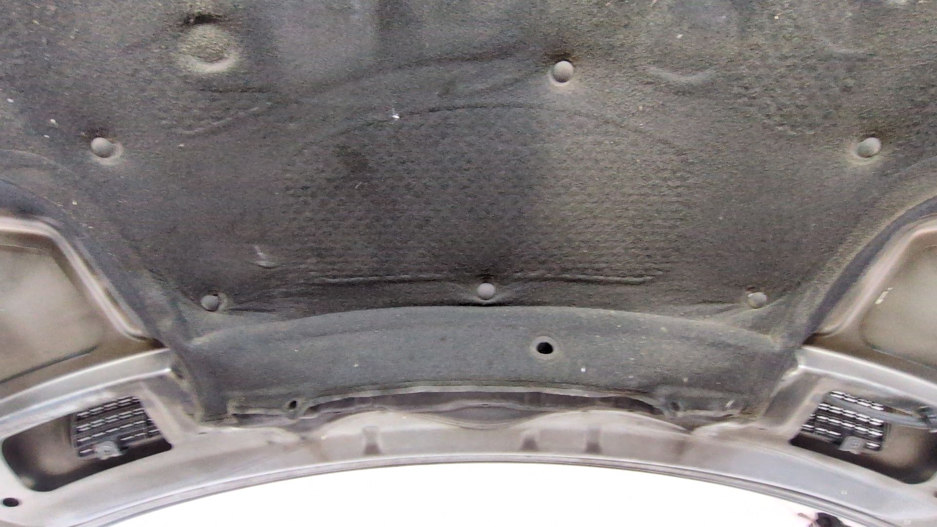 capot_a2038800157_n_de_pintura_747_gris_perlita_pintura_metalizada_a_203_880_01_57_mercedes_benz_clase_c_w203_c_270_cdi_203_016