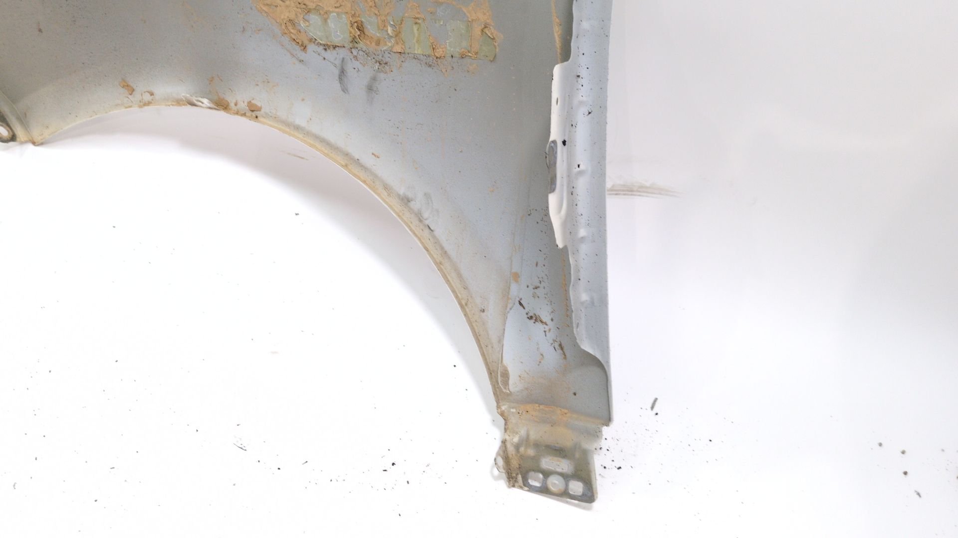 aleta_delantera_derecha_gn15n16015ba_pintura_exterior_diamond_white_no_2_gn15_n16015_ba_ford_ecosport_1_5_ecoblue_tdci