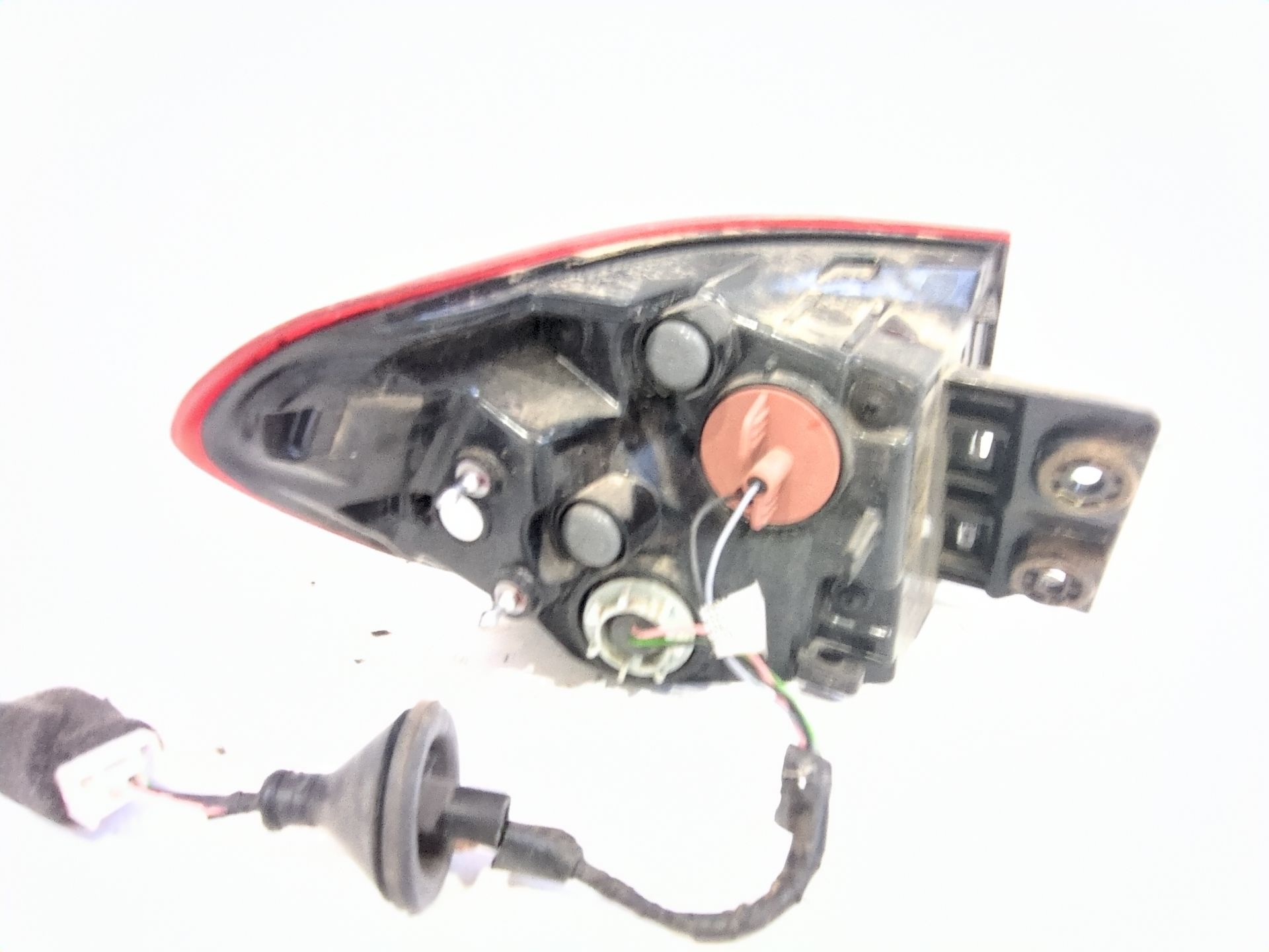 piloto_trasero_derecho_exterior_92402j7050_kia_ceed_cd_1_0_t_gdi