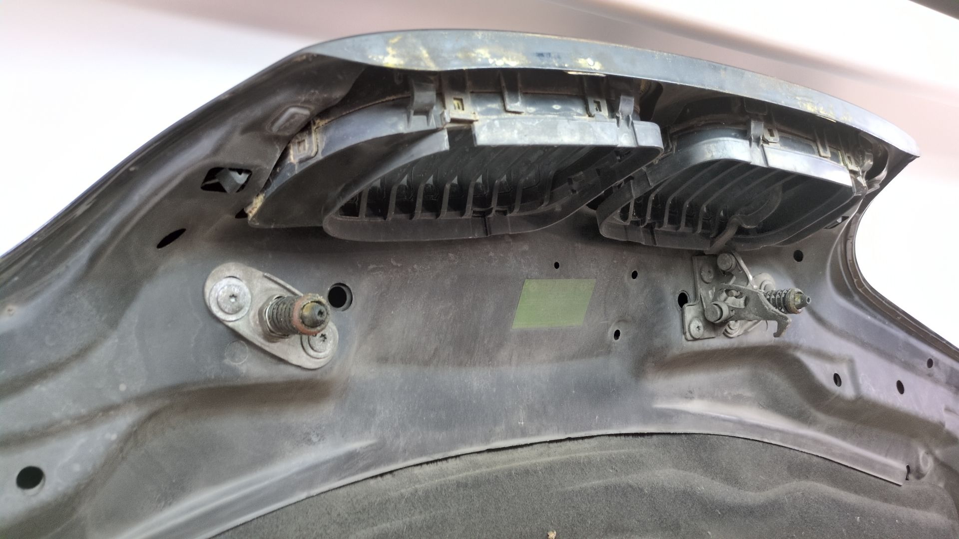 capot_41617042893_color_black_sapphire_metallic_475_41_61_7_042_893_bmw_3_touring_e46_330_xd