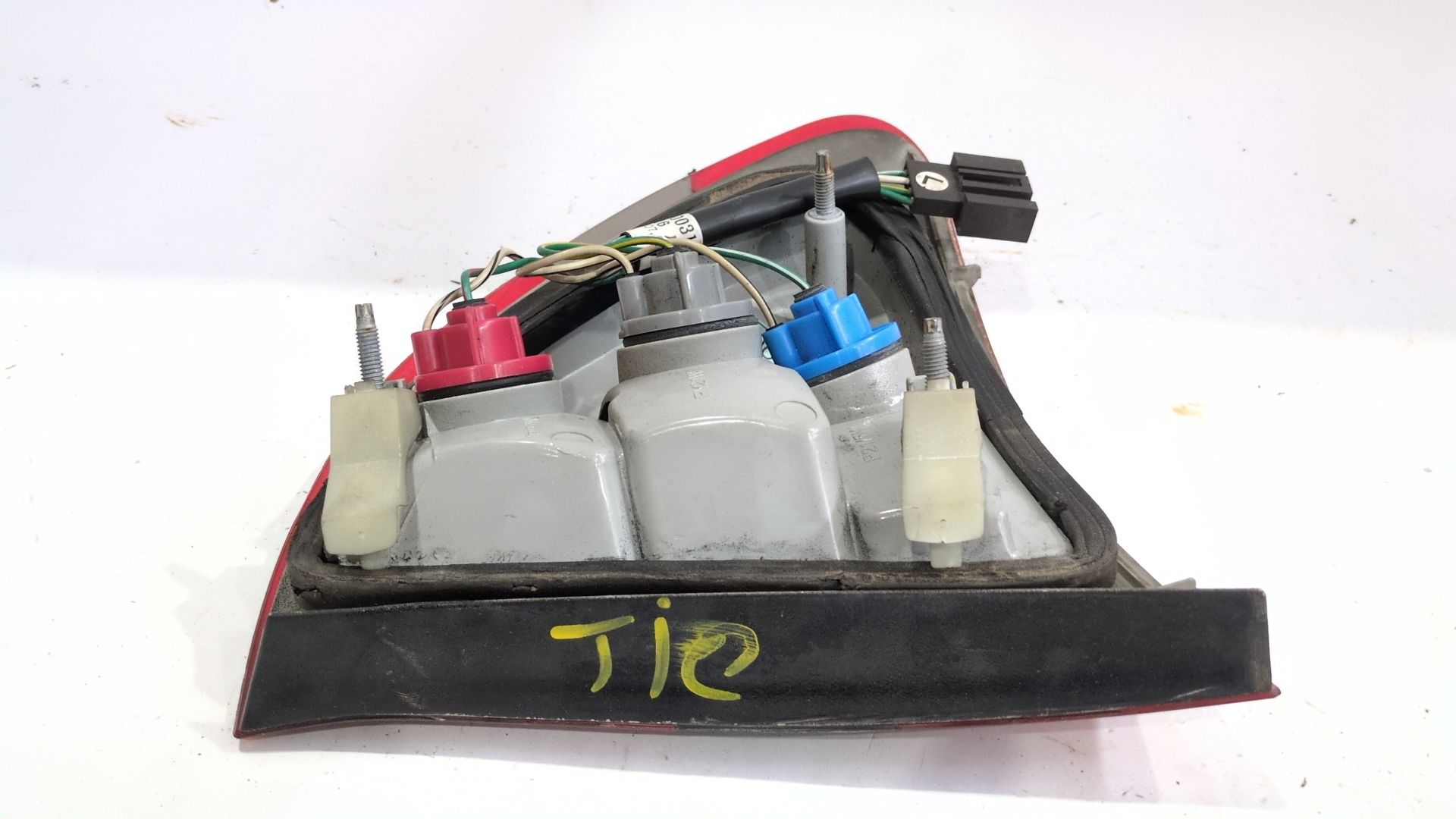 piloto_trasero_izquierdo_exterior_sin_referencia_bmw_3_touring_e46_330_xd