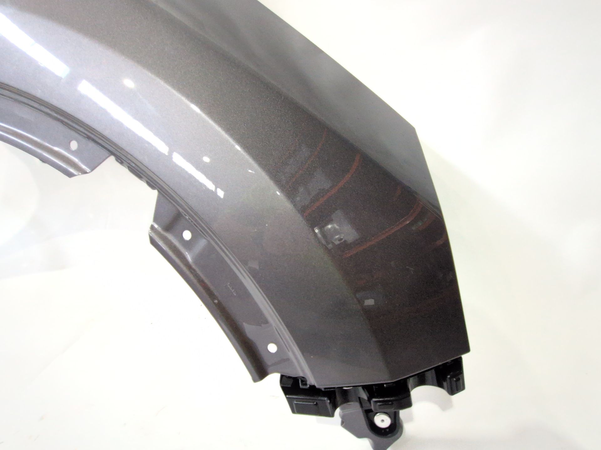 aleta_delantera_derecha_631009055r_color_carroceria_tekng_renault_symbioz_1_6_e_tech_145_105kw_143cv_1598cc