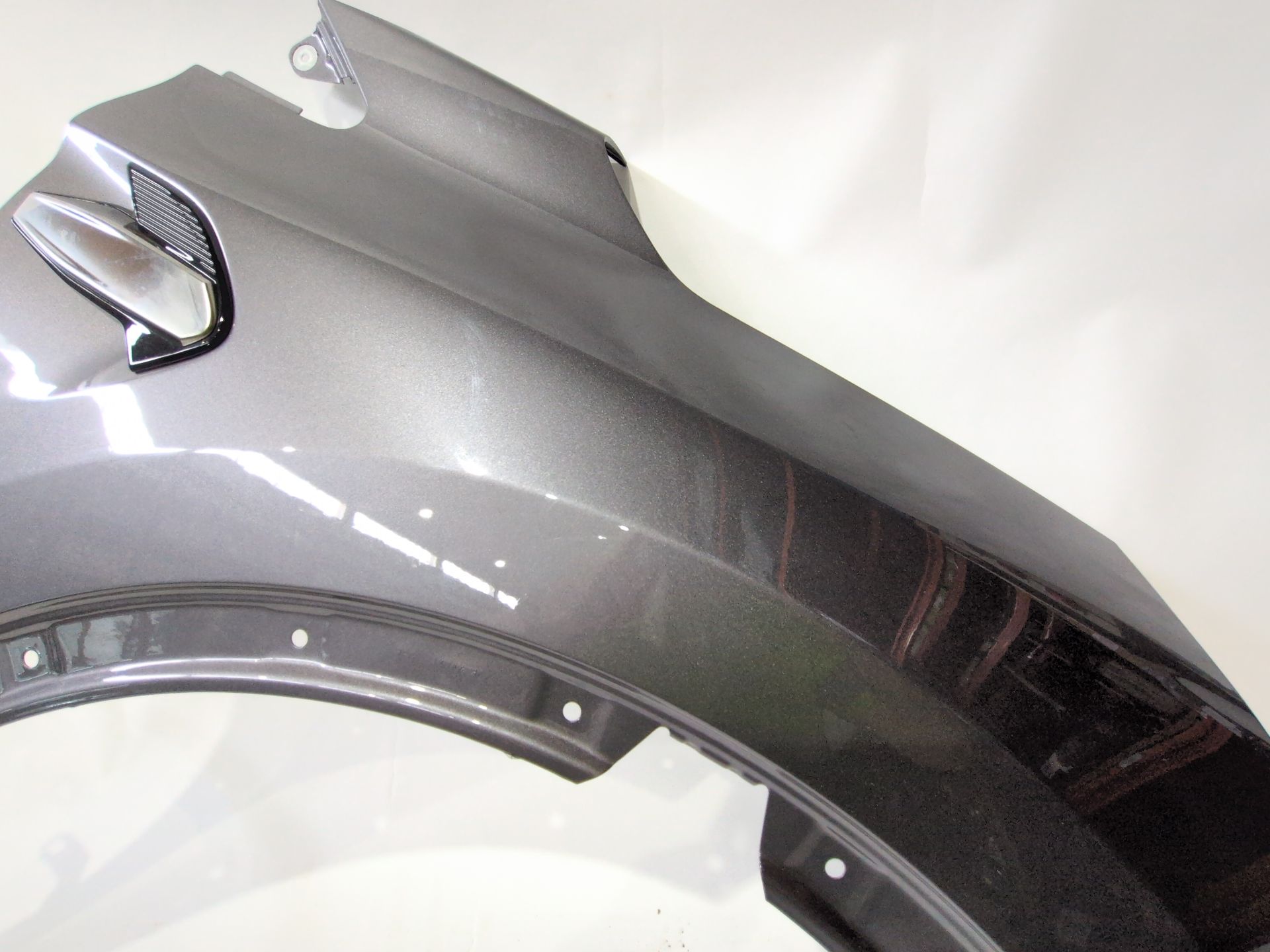 aleta_delantera_derecha_631009055r_color_carroceria_tekng_renault_symbioz_1_6_e_tech_145_105kw_143cv_1598cc