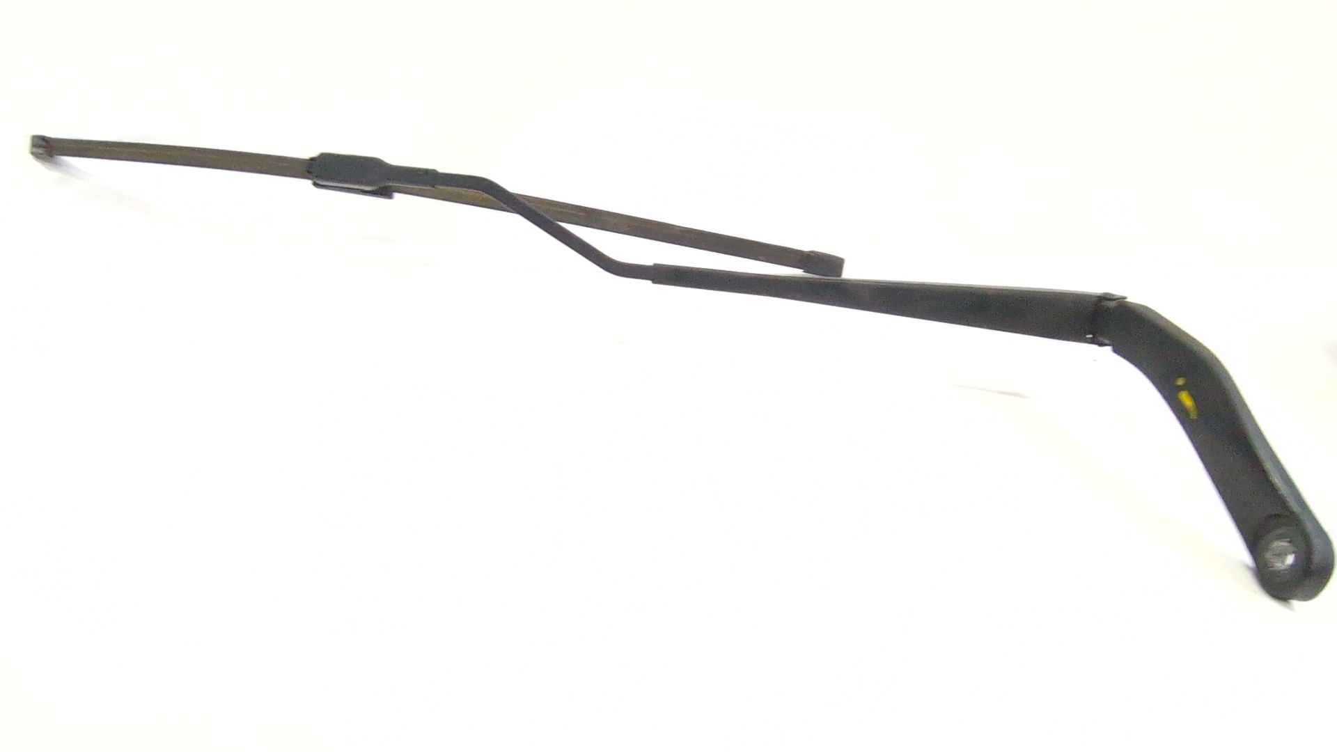 brazo_limpia_delantero_izquierdo_288812161r_renault_captur_i_j5_h5_0_9_tce_90