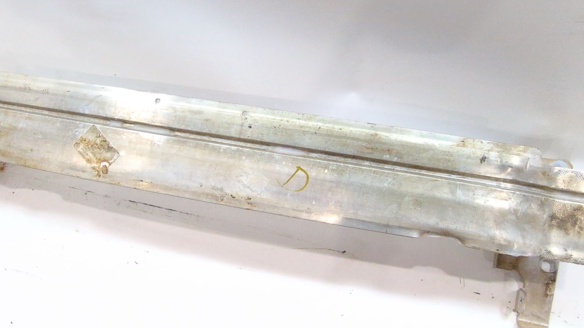 refuerzo_paragolpes_delantero_8x0807109c_8x0_807_109_c_audi_a1_8x1_8xk_1_6_tdi